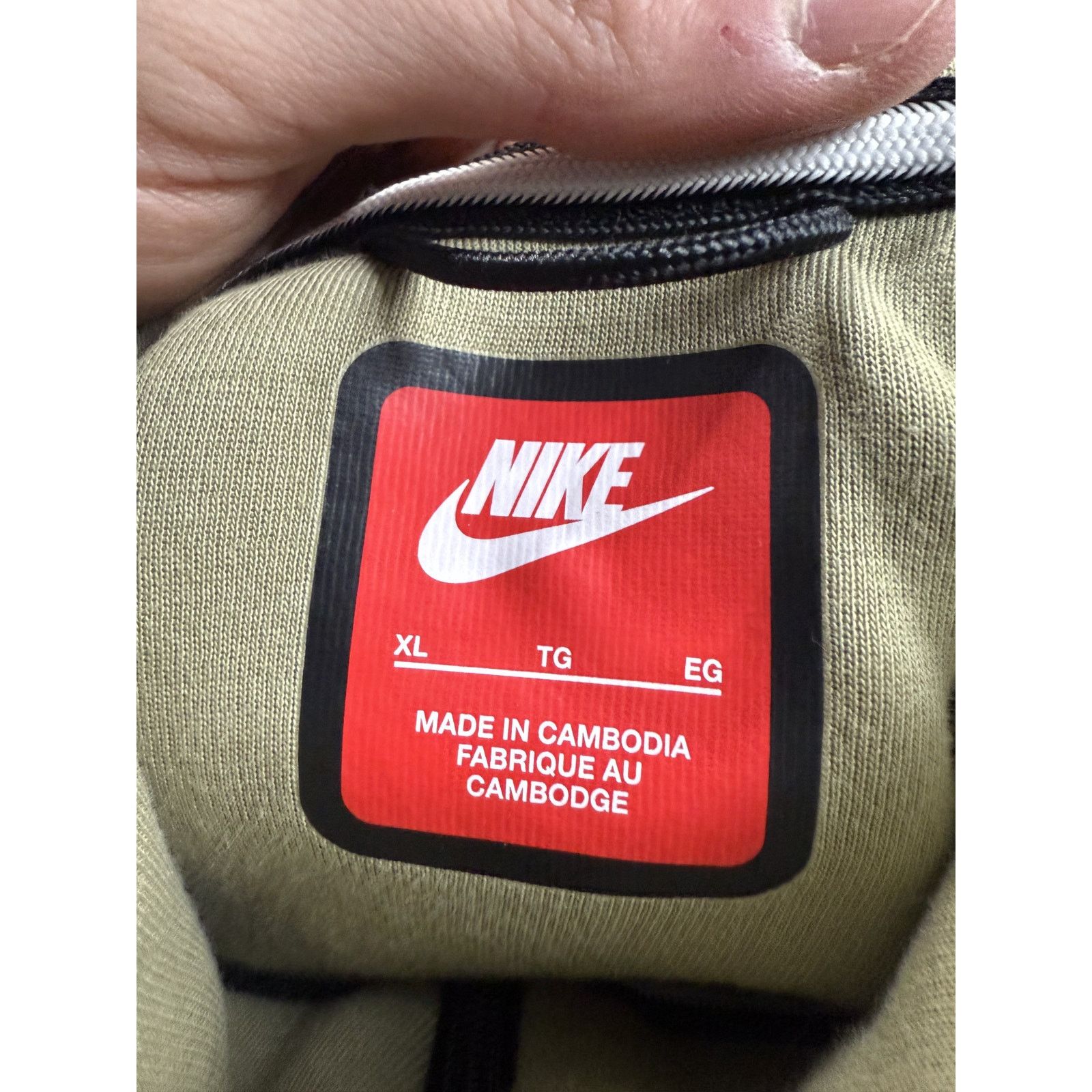 Nike Nike Tech Zip Up Olive New XL With Tags Size US XL / EU 56 / 4 - 2 Thumbnail