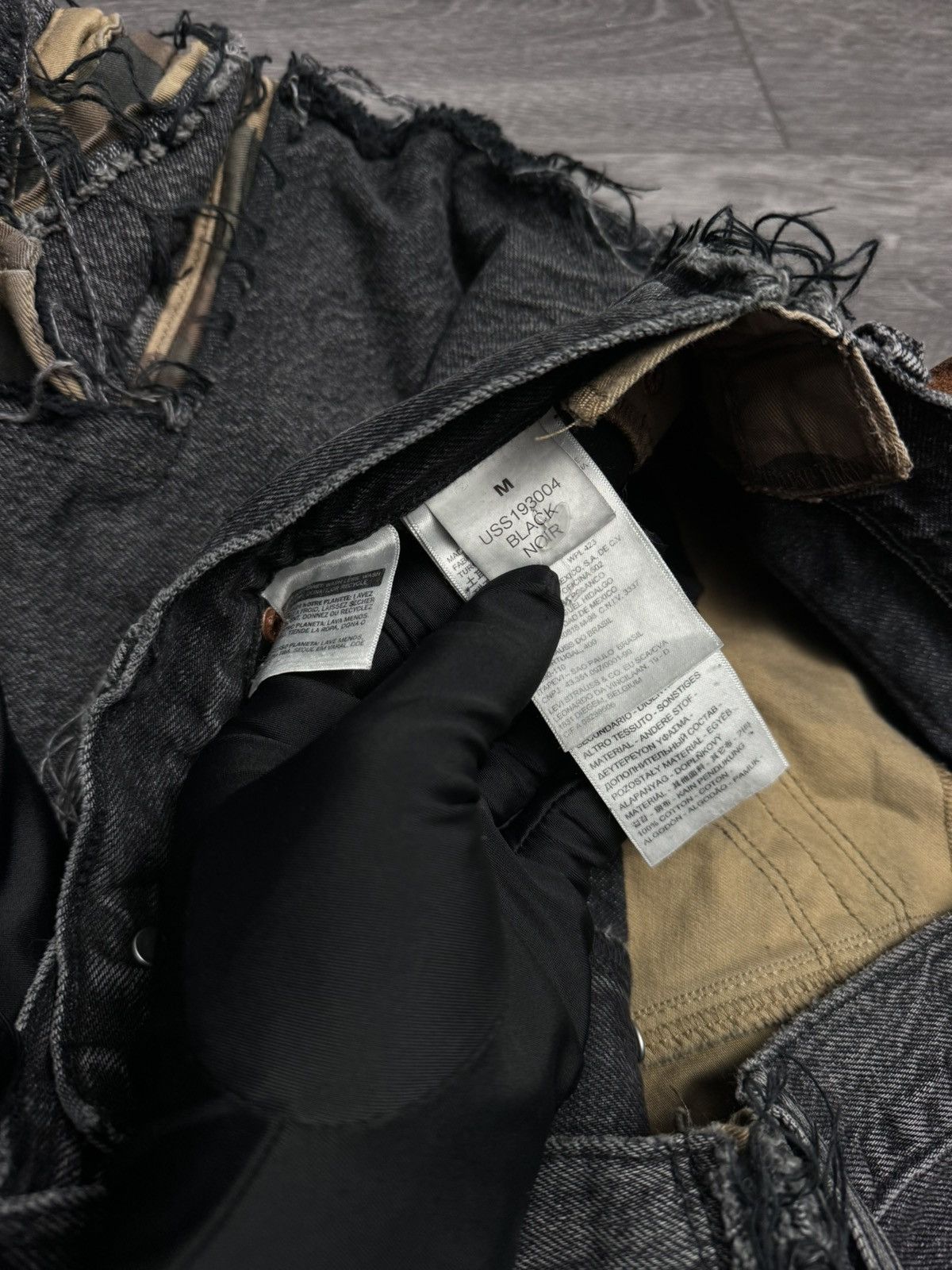 Levi's × Vetements SS19 Vetements x Levi’s Reconstructed Denim Cargo Pants Size US 32 / EU 48 - 8 Thumbnail