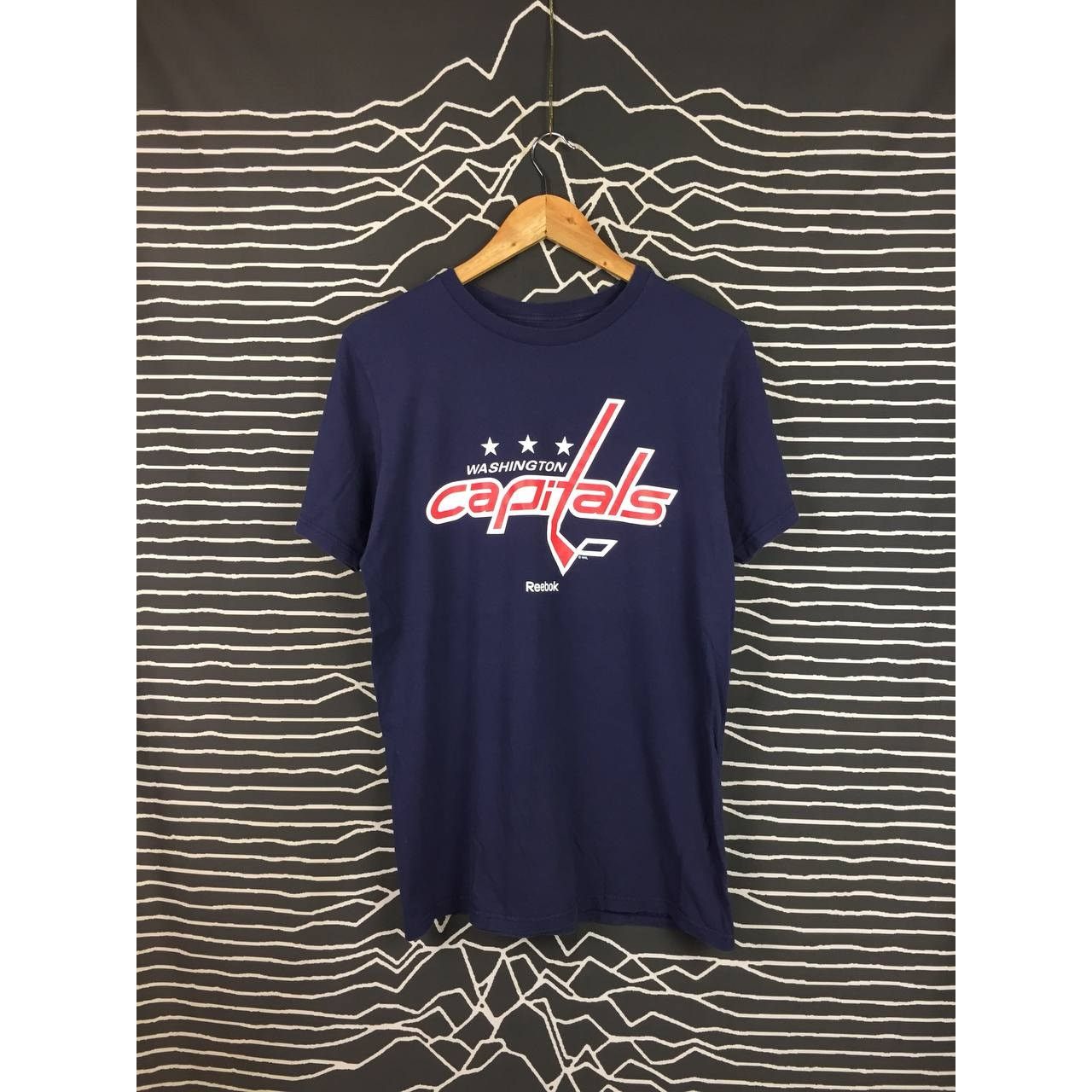 NHL × Reebok × Sports Specialties Reebok NHL Washington Capitals American Sport Tee Size US M / EU 48-50 / 2 - 2 Thumbnail