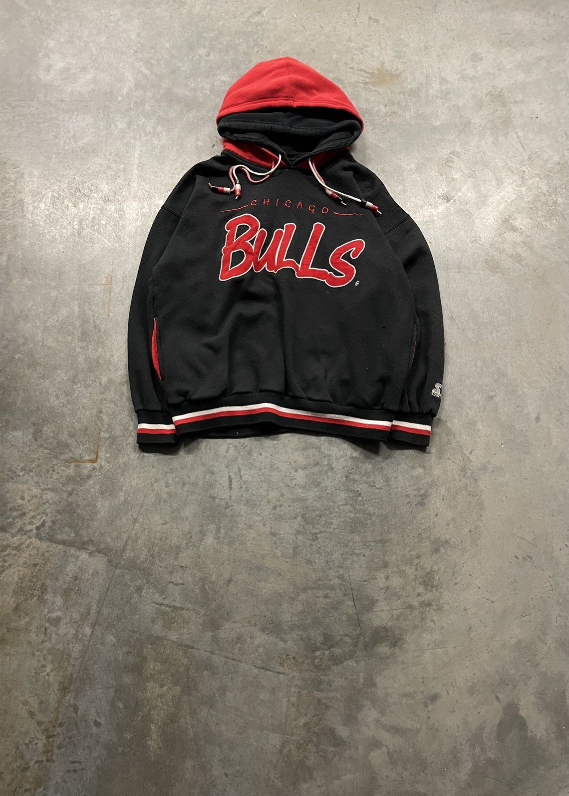 image of Starter Chicago Bulls Double Hood Hoodie in Black, Men's (Size XL)