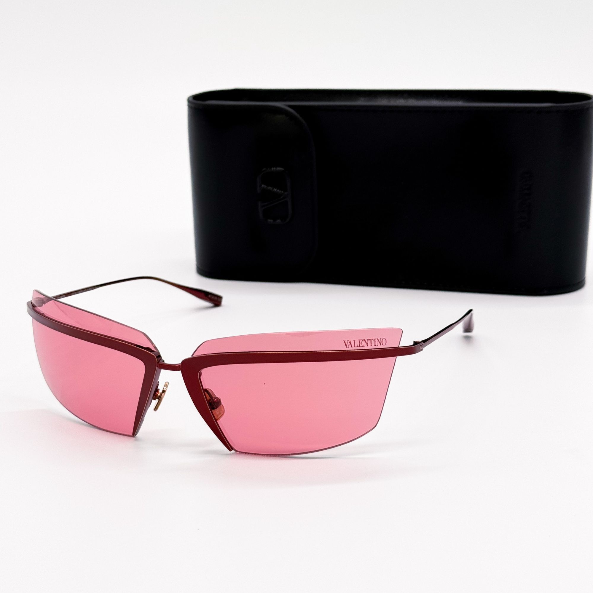 Valentino NEW VALENTINO SUNGLASSES WOMEN RED V-LURE VLS-130B EYEWEAR Size ONE SIZE - 1 Thumbnail