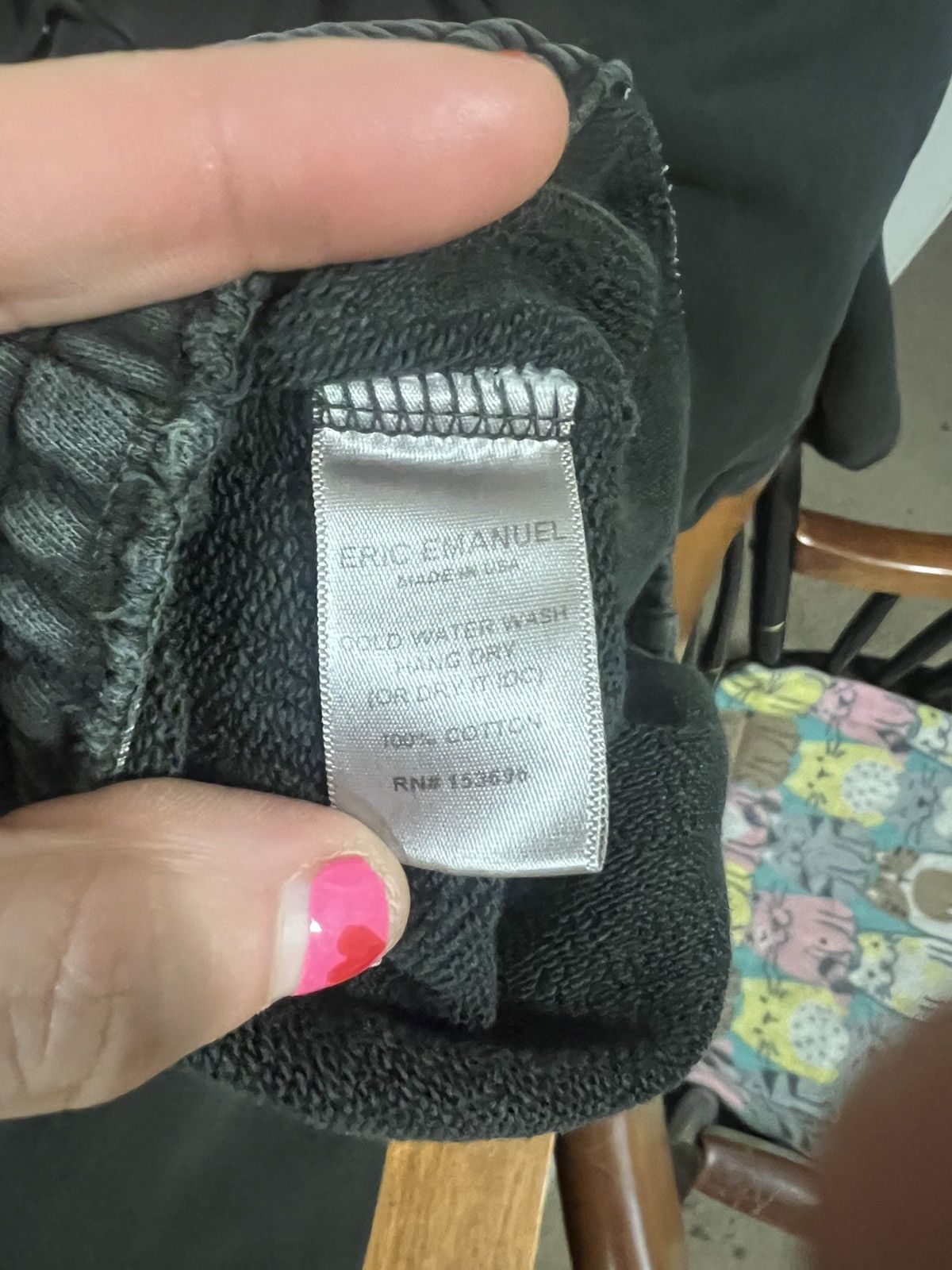 Eric Emanuel Eric Emanuel washed black w navy embroidered EE sweatpants Size US 32 / EU 48 - 8 Thumbnail