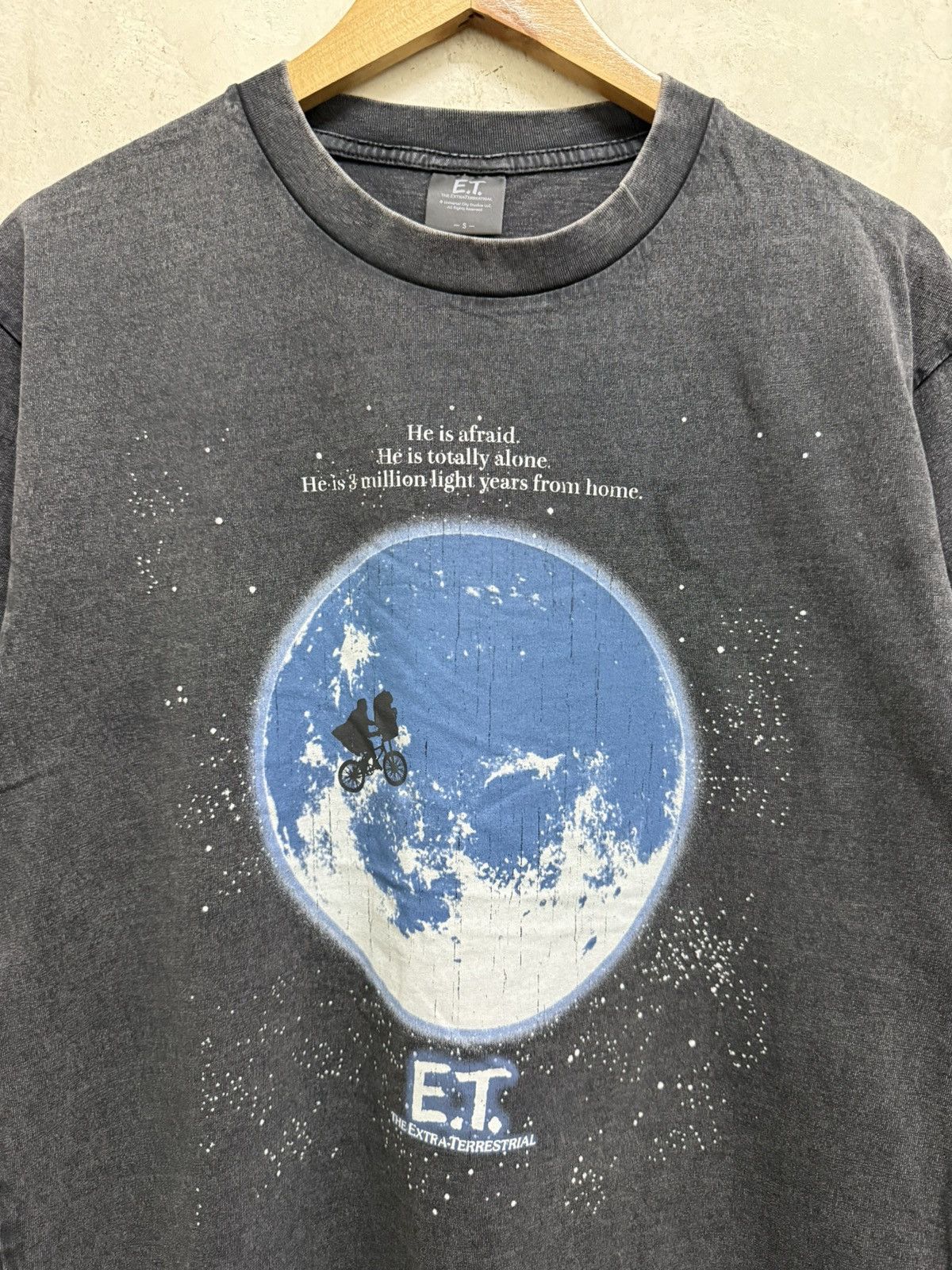Japanese Brand E.T Extra Terrestrial Alien Movie Tees Size US M / EU 48-50 / 2 - 2 Thumbnail