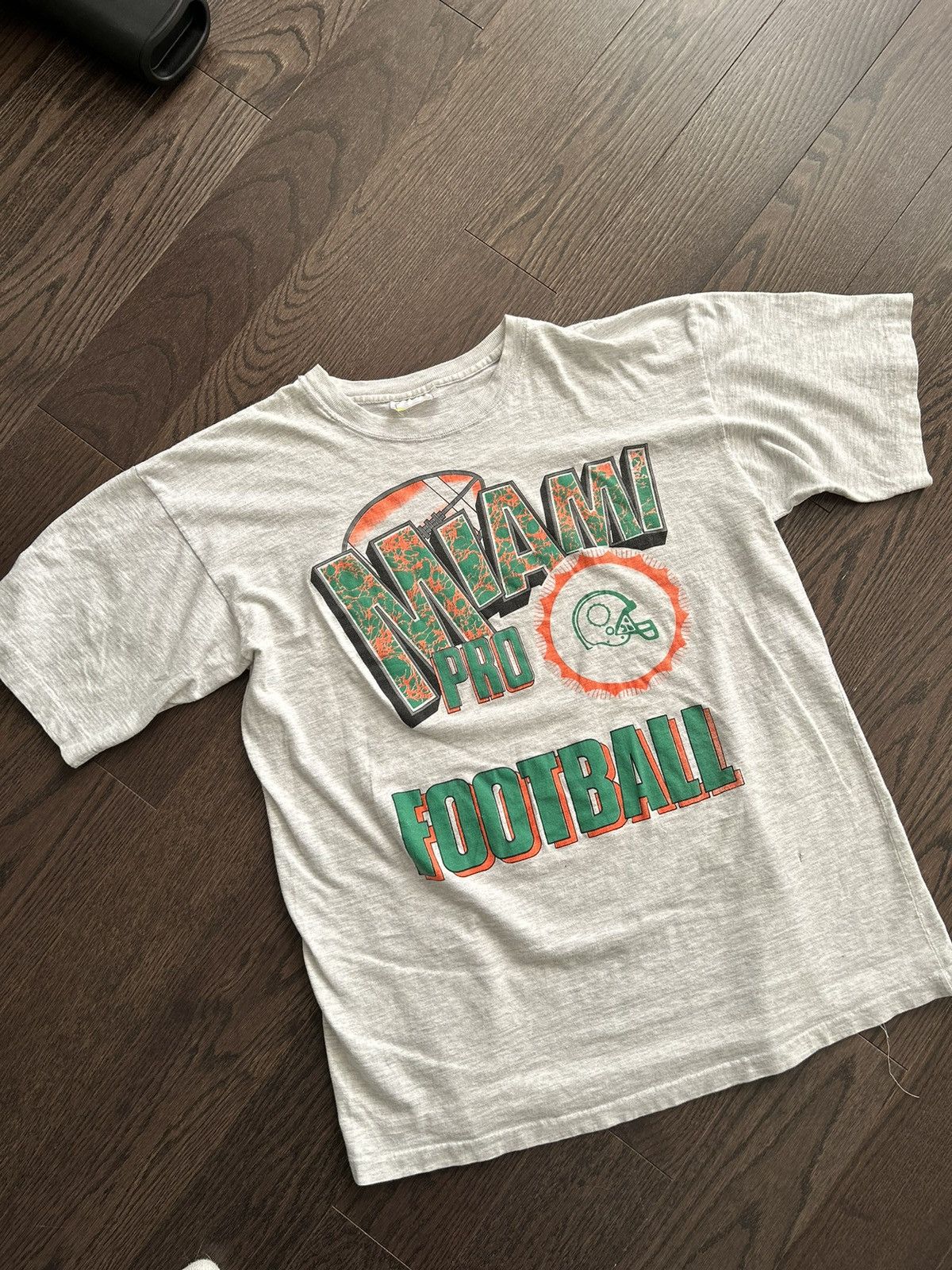 NFL × Vintage Single Stitch Miami Pro FootBall 90's graphic Tee Size US L / EU 52-54 / 3 - 2 Thumbnail