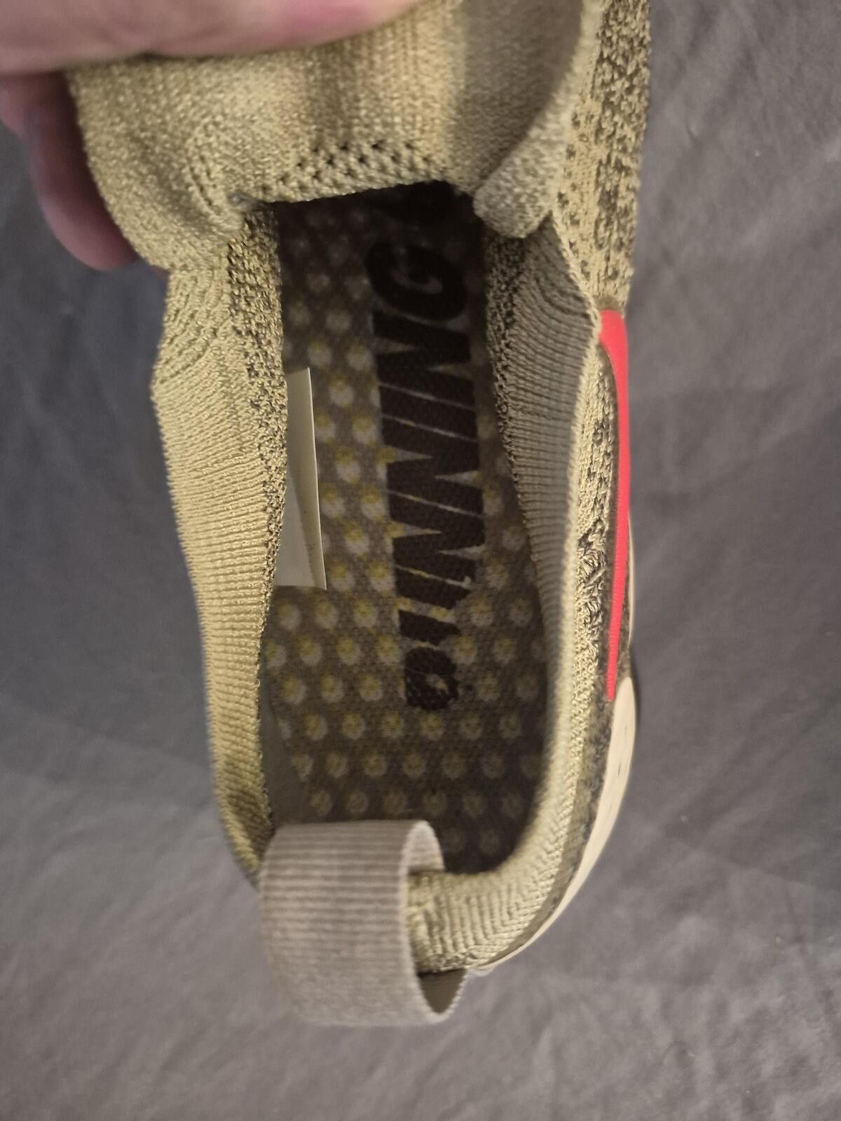 Nike Air VaporMax Moc 2 'Neutral Olive' Size 6 M Size US 6 / EU 39 - 8 Thumbnail