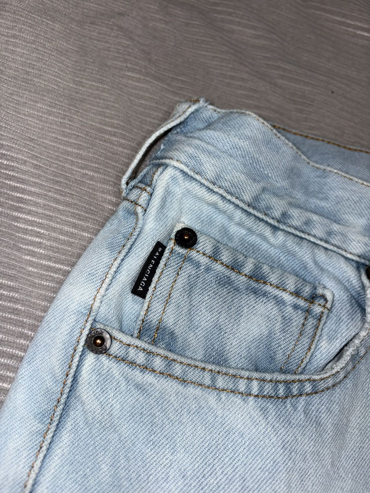 Balenciaga Balenciaga Demna Flare Bootcut Jeans Washed Denim distressed Size US 30 / EU 46 - 6 Thumbnail