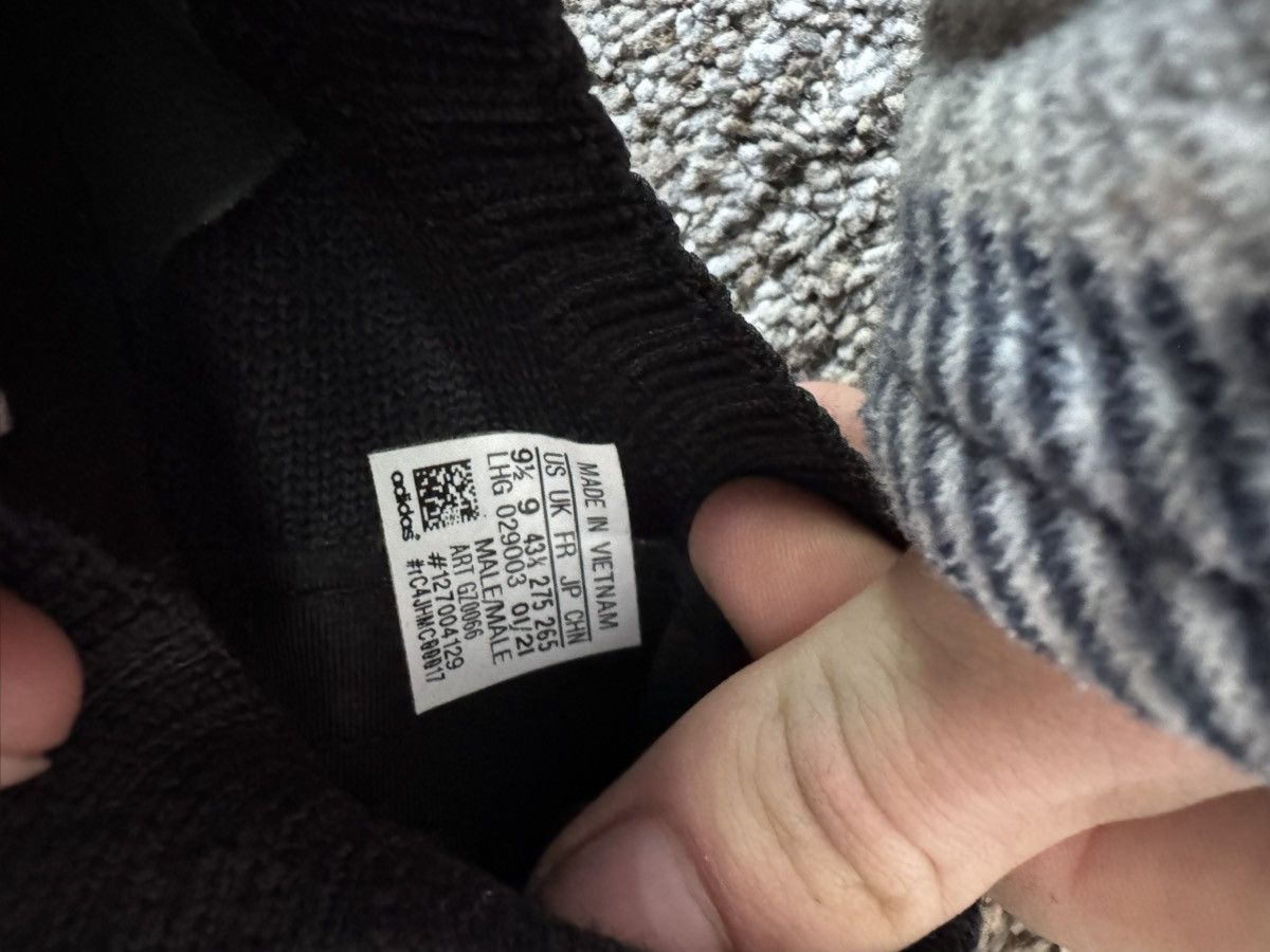 Adidas Adidas NMD R1 (2021) Size US 9.5 / EU 42-43 - 8 Thumbnail