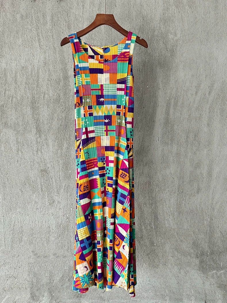 Issey Miyake Issey Miyake Dress of national flags of all countries Size M / US 6-8 / IT 42-44 - 1 Thumbnail