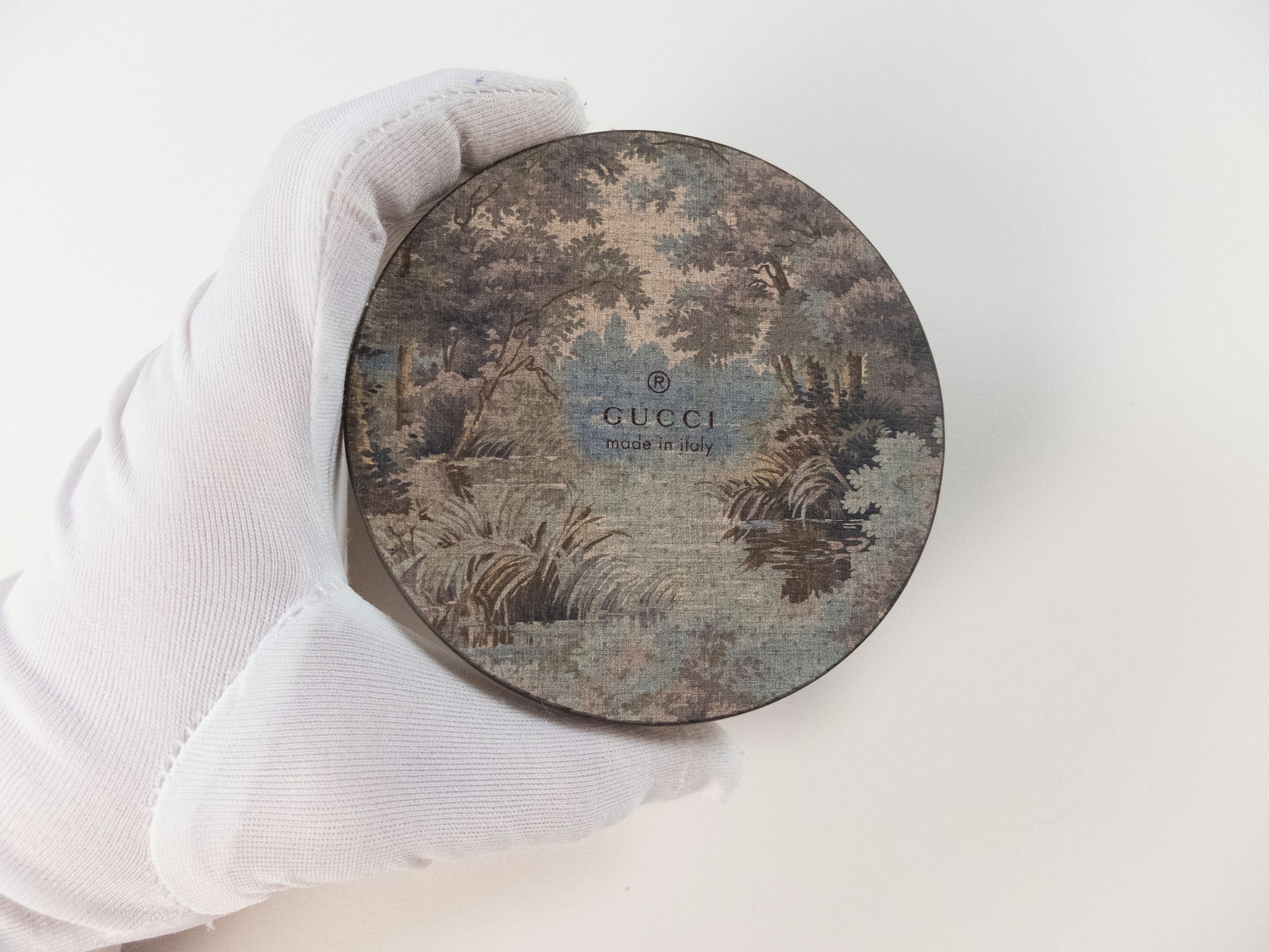 Gucci GUCCI white logo print clear glass paperweight stationery Size ONE SIZE - 4 Thumbnail