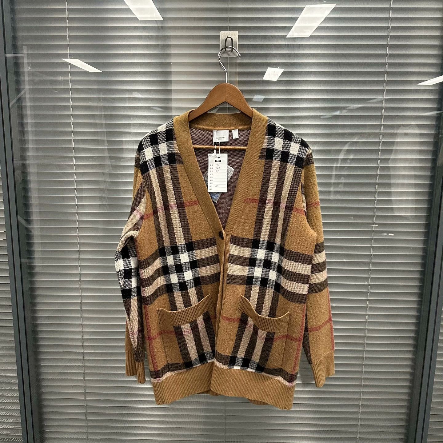 Burberry Burberry Check Wool Cardigan Size M / US 6-8 / IT 42-44 - 1 Thumbnail
