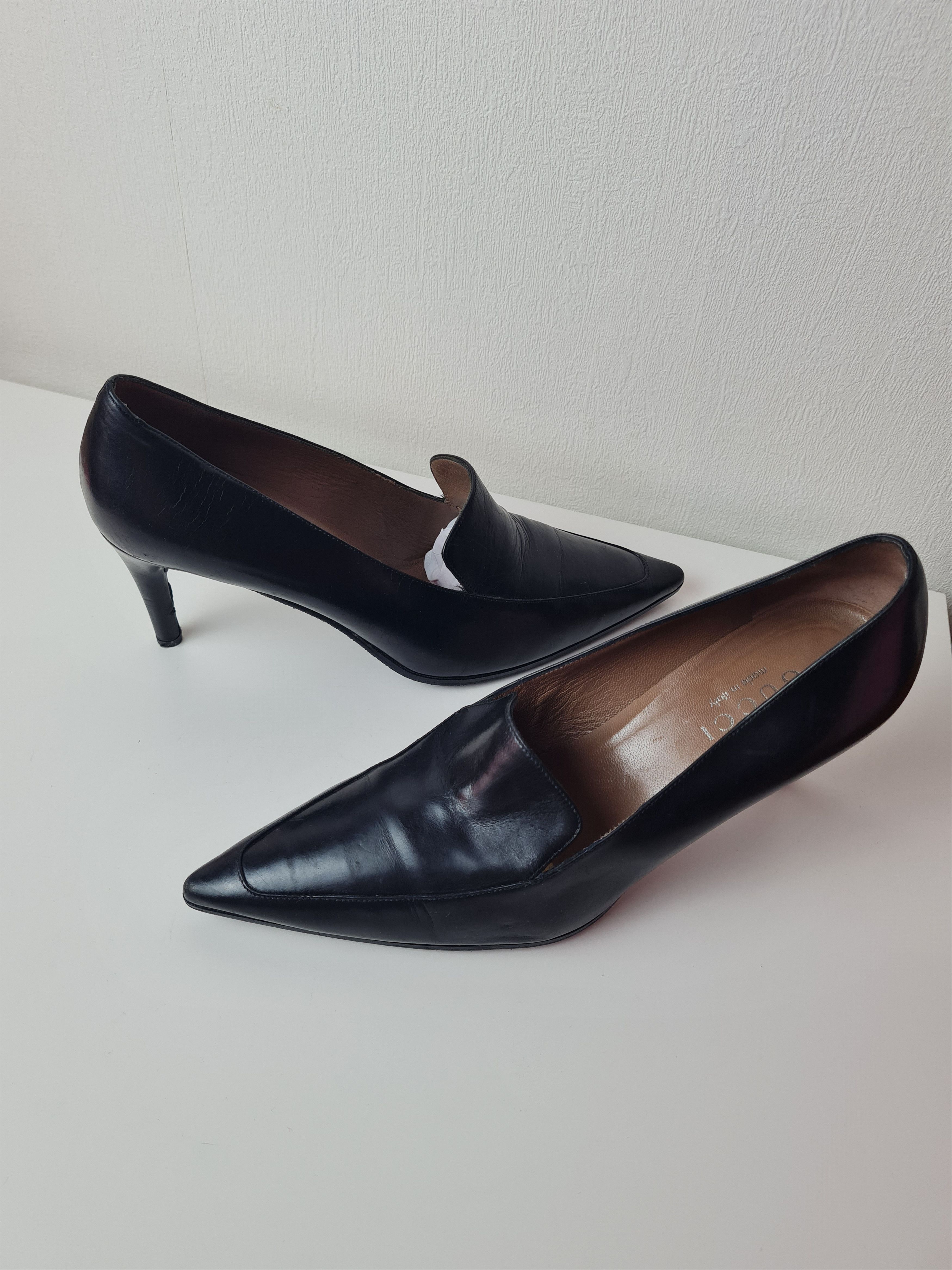 Gucci Vintage shoes Gucci almond toe heels black Luxury Sz 38 Size US 8 / IT 38 - 3 Thumbnail