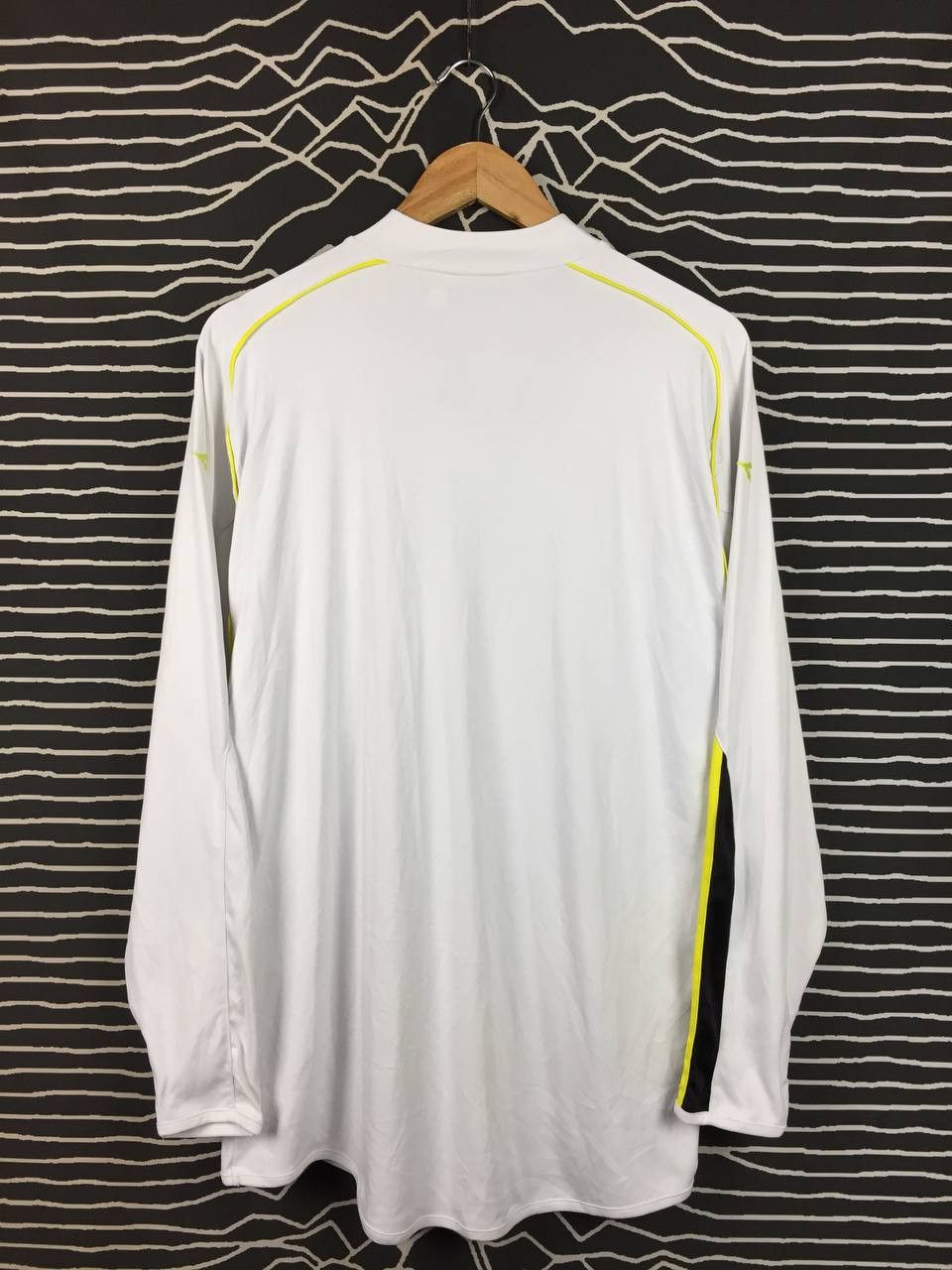 Diadora Vtg Diadora Retro Asymmetrical Color Block Athletic Jersey Size US XL / EU 56 / 4 - 10 Thumbnail
