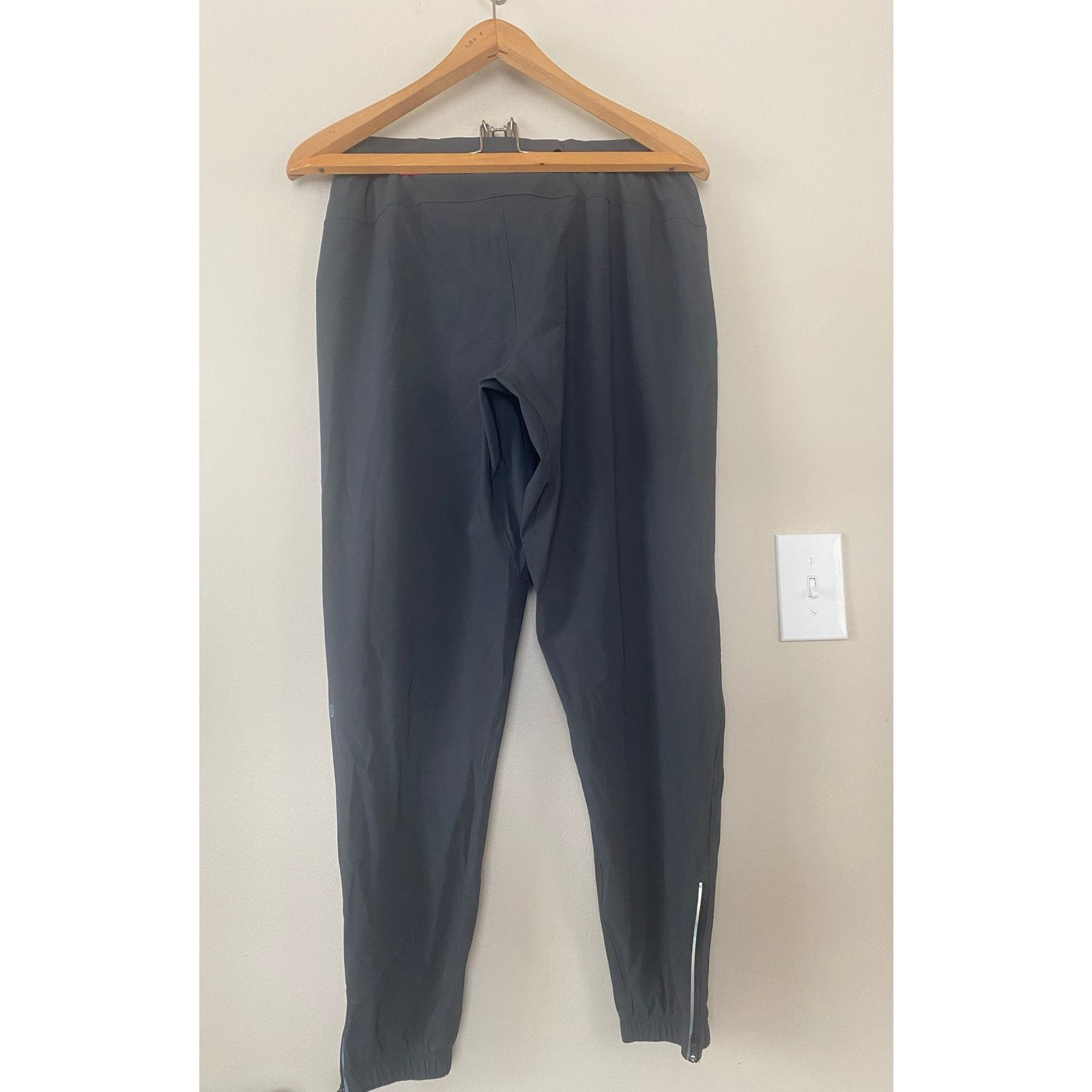 Lululemon Lululemon Surge Jogger Mens L Gray Pants Ankle Zippers Size US 30 / EU 46 - 3 Thumbnail