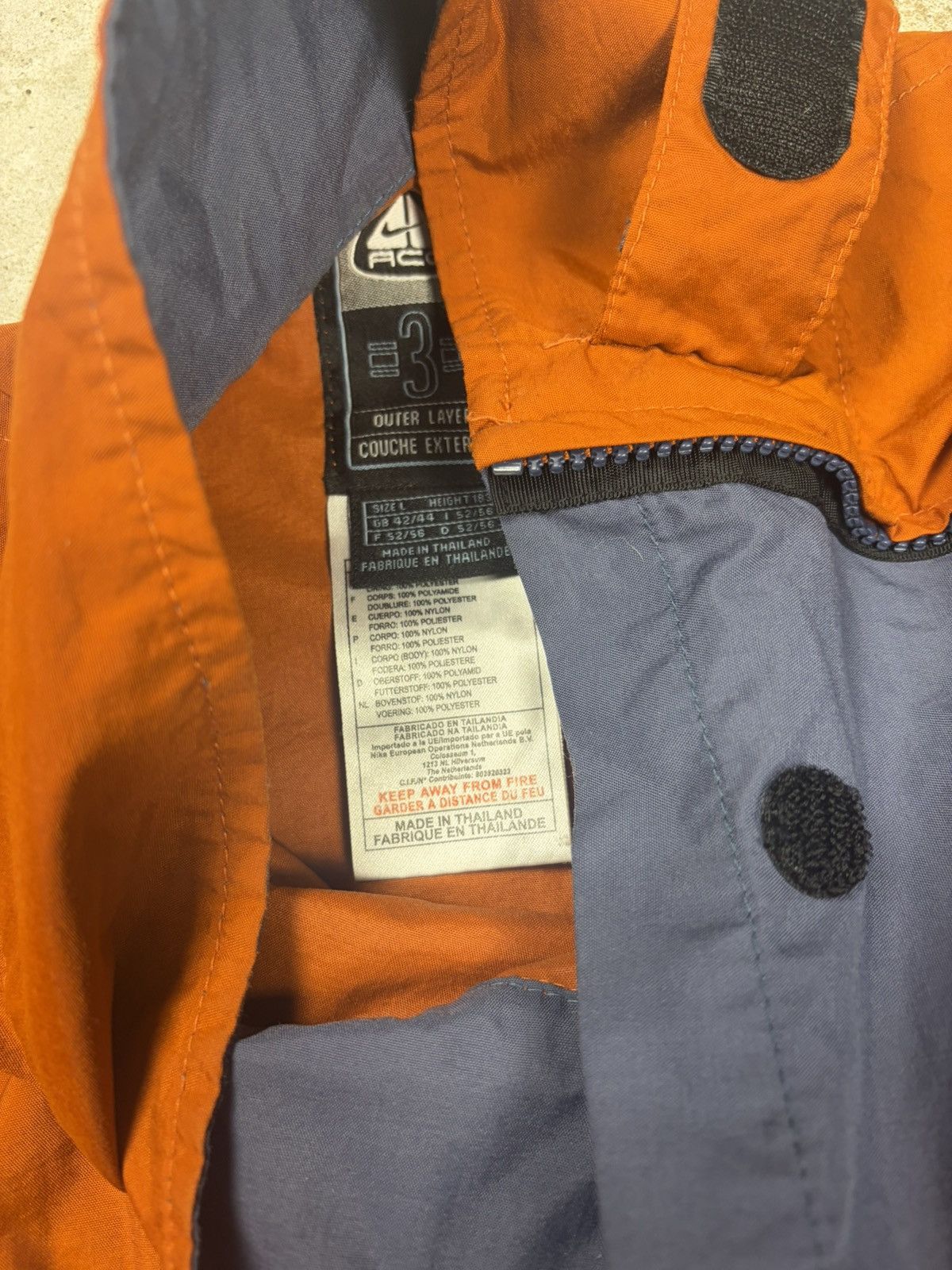 Nike ACG Vintage 2000s Nike ACG Asymmetrical Zip Anorak Jacket Size US L / EU 52-54 / 3 - 15 Thumbnail