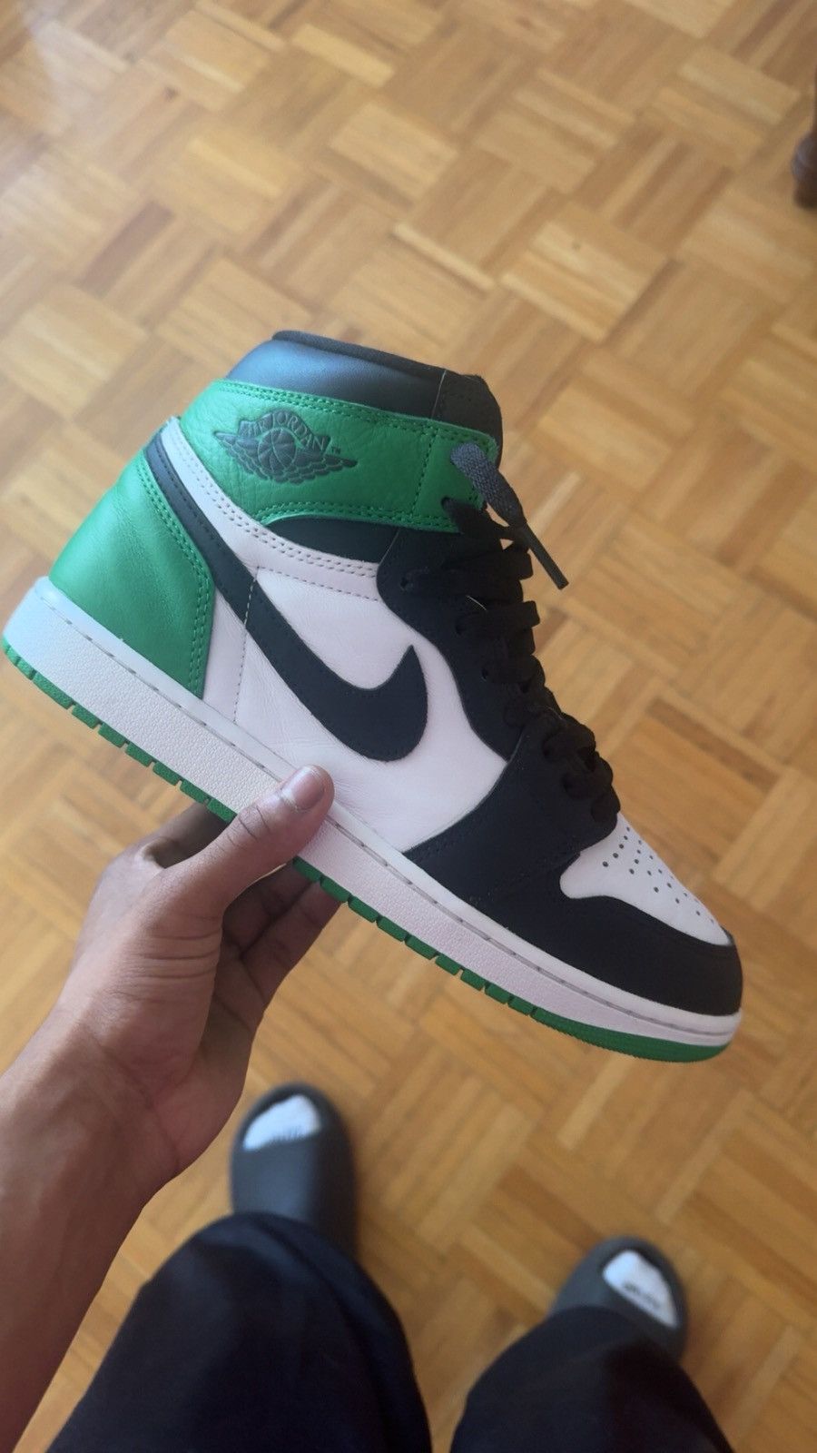 Jordan Brand Jordan 1 Pine Green 1.0 Size US 10 / EU 43 - 12 Thumbnail