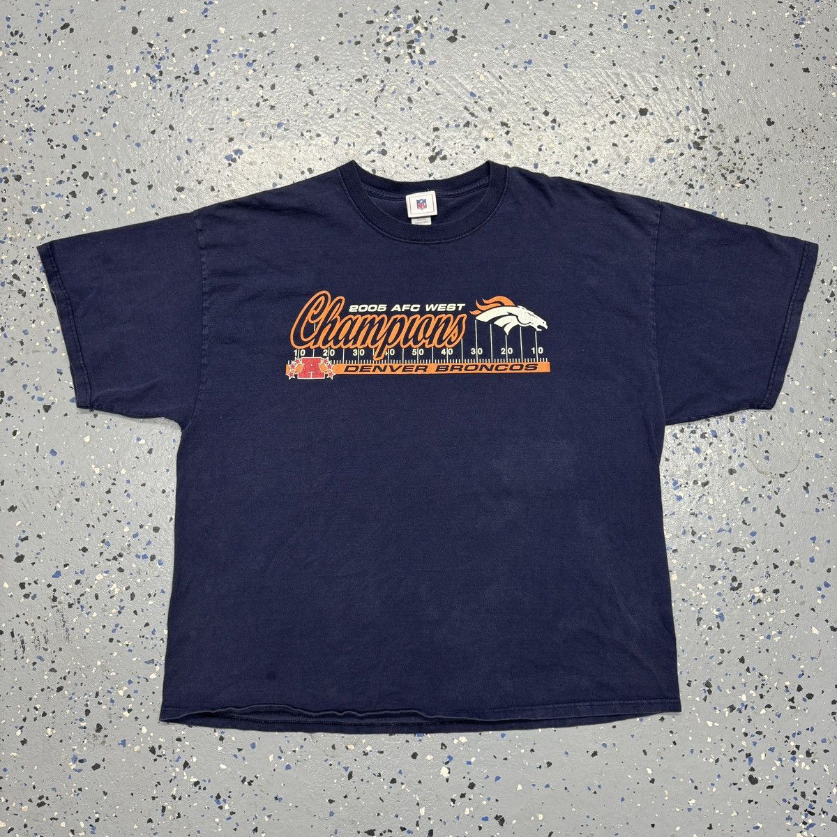 NFL Vintage Y2K 2005 NFL Denver Broncos AFC West Champions Shirt Size US XXL / EU 58 / 5 - 1 Thumbnail