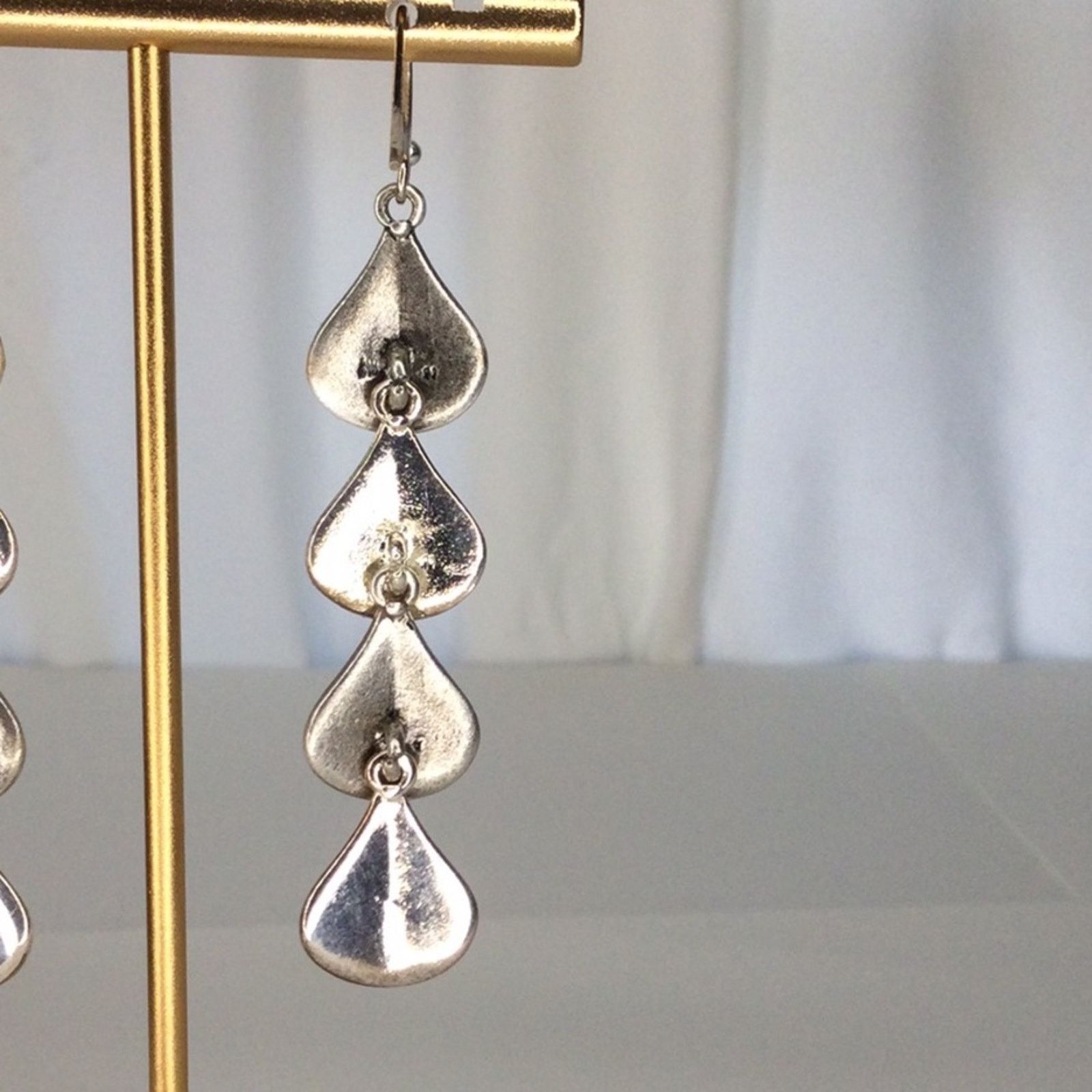 Other Retro Waterfall Cascade Teardrop Silver Tone Earrings Size ONE SIZE - 8 Thumbnail