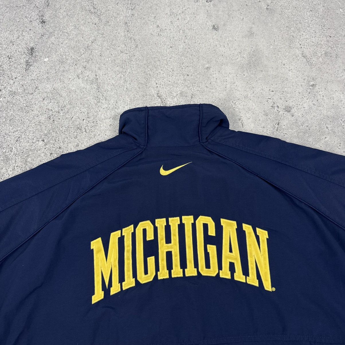 Nike × Vintage Vintage Nike Michigan Wolverines 90s Padded Jacket Size US L / EU 52-54 / 3 - 8 Thumbnail