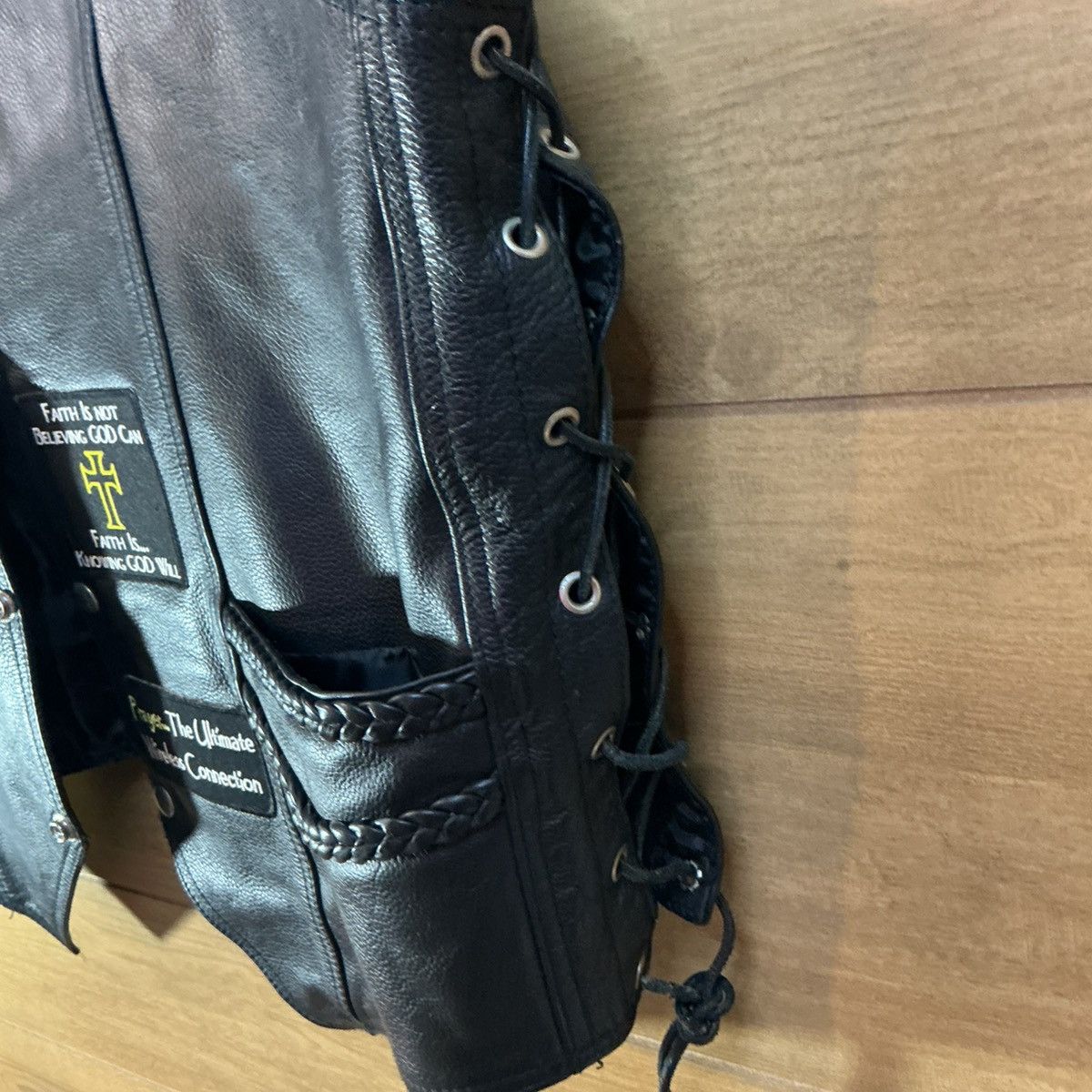 Other Vintage Leather Motorcycle Vest Mens Black 5XL Biker Club Size US XXL / EU 58 / 5 - 10 Thumbnail