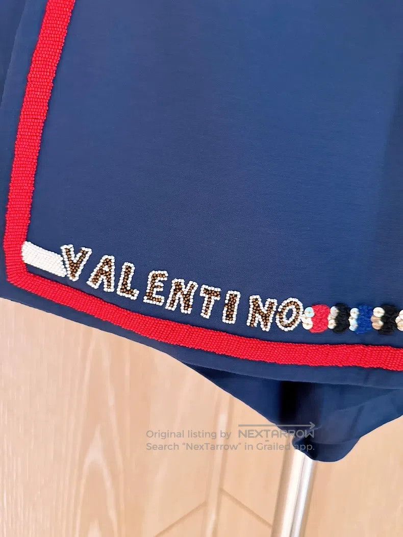 Valentino Valentino Beaded embroidered skirt shorts Size 27" / US 4 / IT 40 - 5 Thumbnail