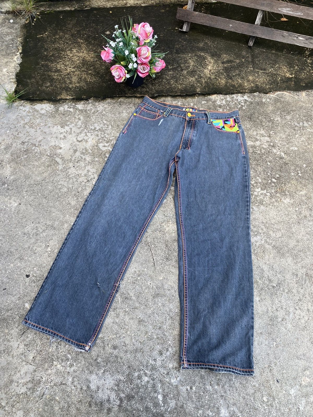 Coogi Vintage Y2K Coogi Colourful Embroidery Black Jeans Size US 37 - 6 Thumbnail