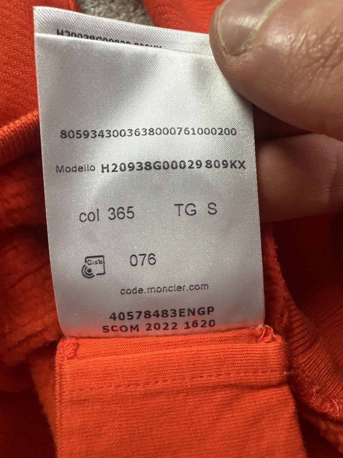 Moncler Moncler Orange Jumper Size US S / EU 44-46 / 1 - 7 Thumbnail