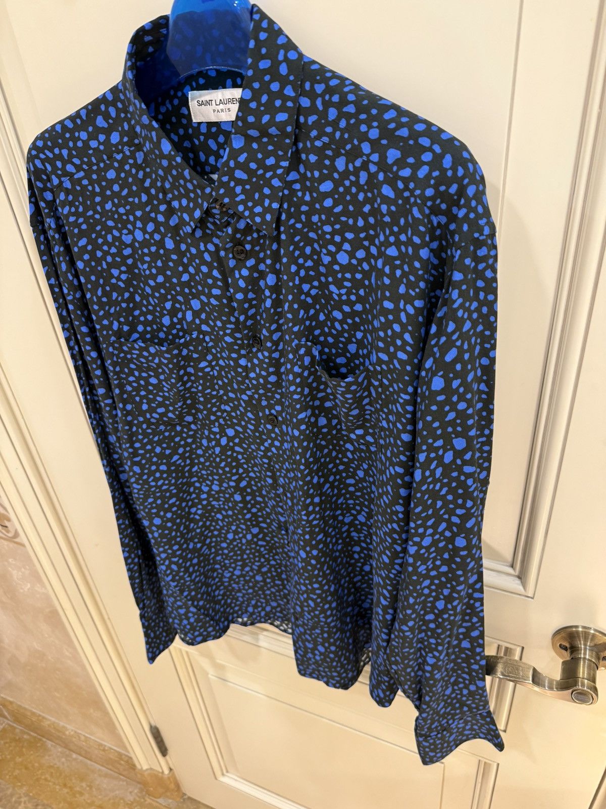 Saint Laurent Paris Black and blue leopard print collar size40 Size US M / EU 48-50 / 2 - 15 Thumbnail