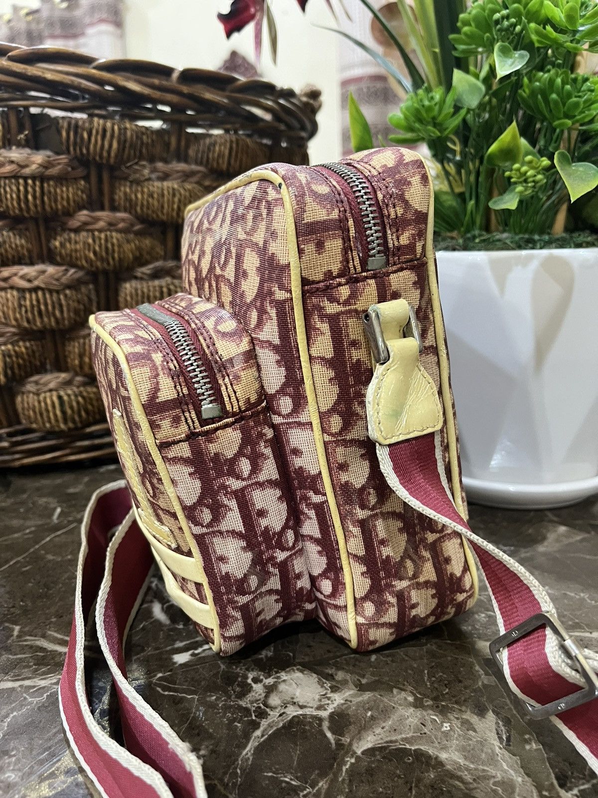 Christian Dior Monsieur CHRISTIAN DIOR Red Trotter Canvas Crossbody Amazon Bag Size ONE SIZE - 5 Thumbnail