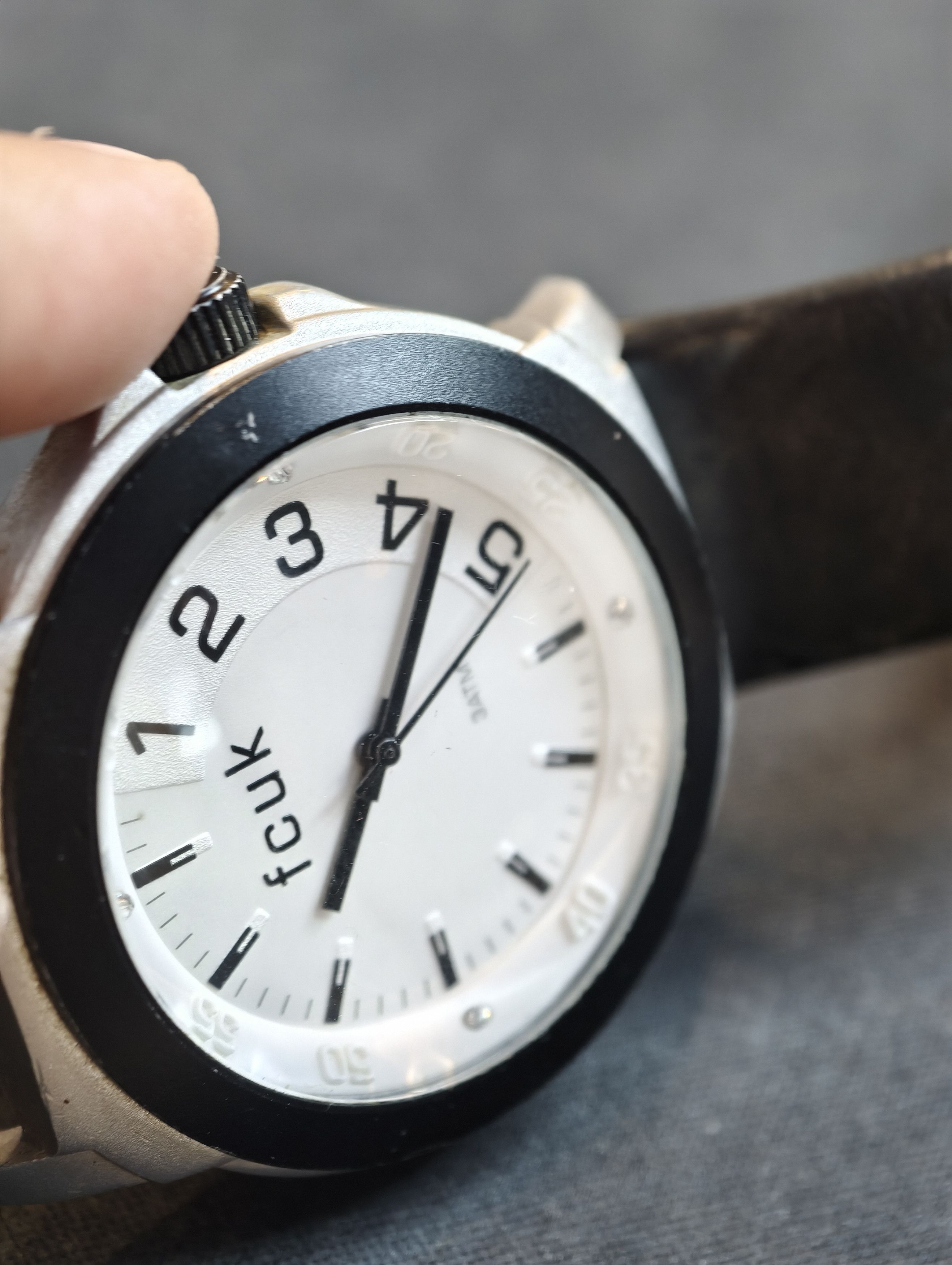 FCUK FCUK watch with vtg leather French connection Size ONE SIZE - 10 Thumbnail