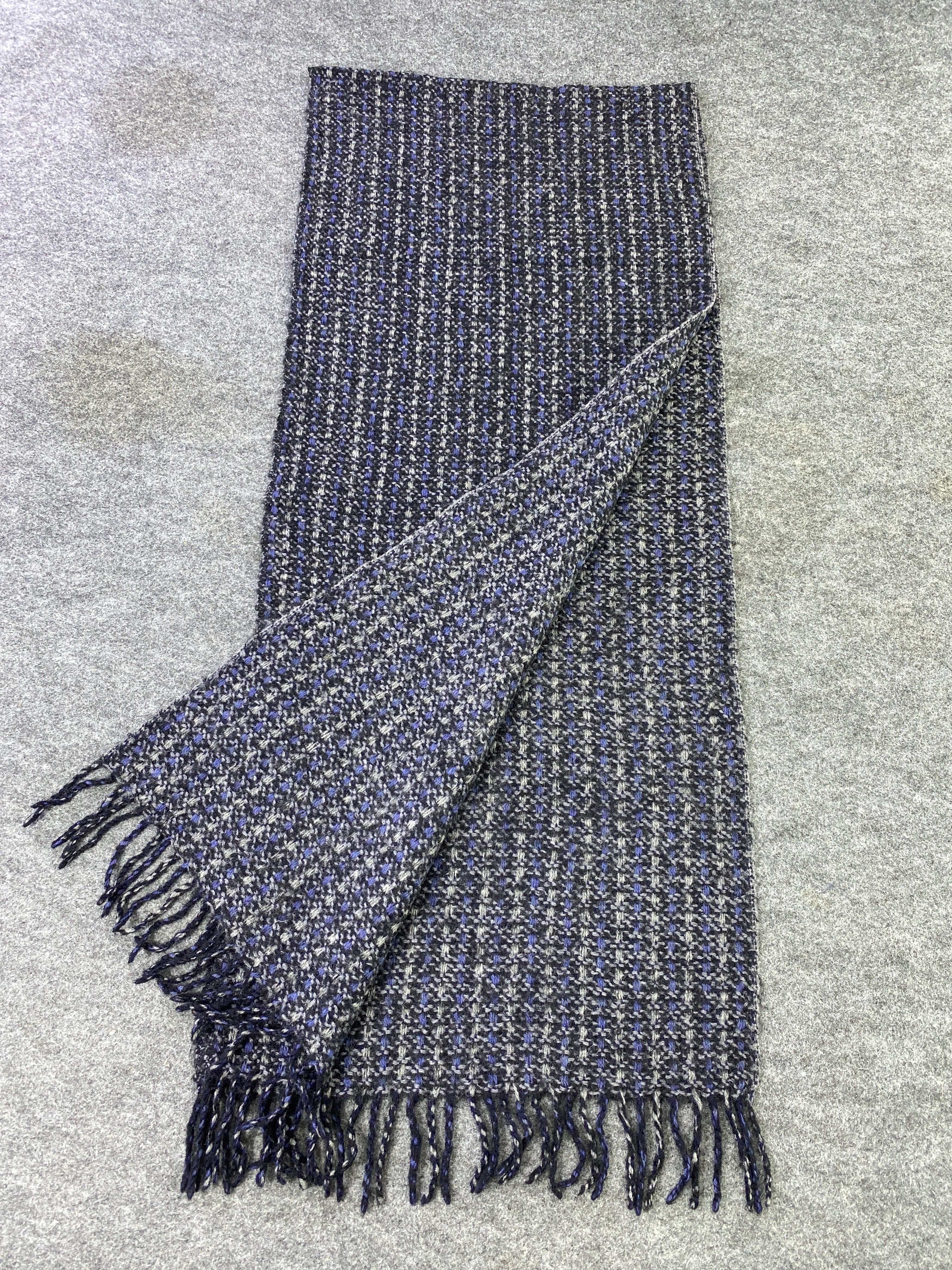 Guess Guess Scarf / Muffler / Neckwear - T612 Size ONE SIZE - 3 Thumbnail
