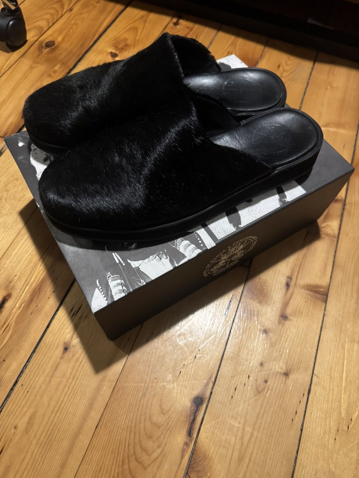 basketcase gallery FOOTSLOG, Black Calf Hair Mule Size US 12 / EU 45 - 2 Thumbnail