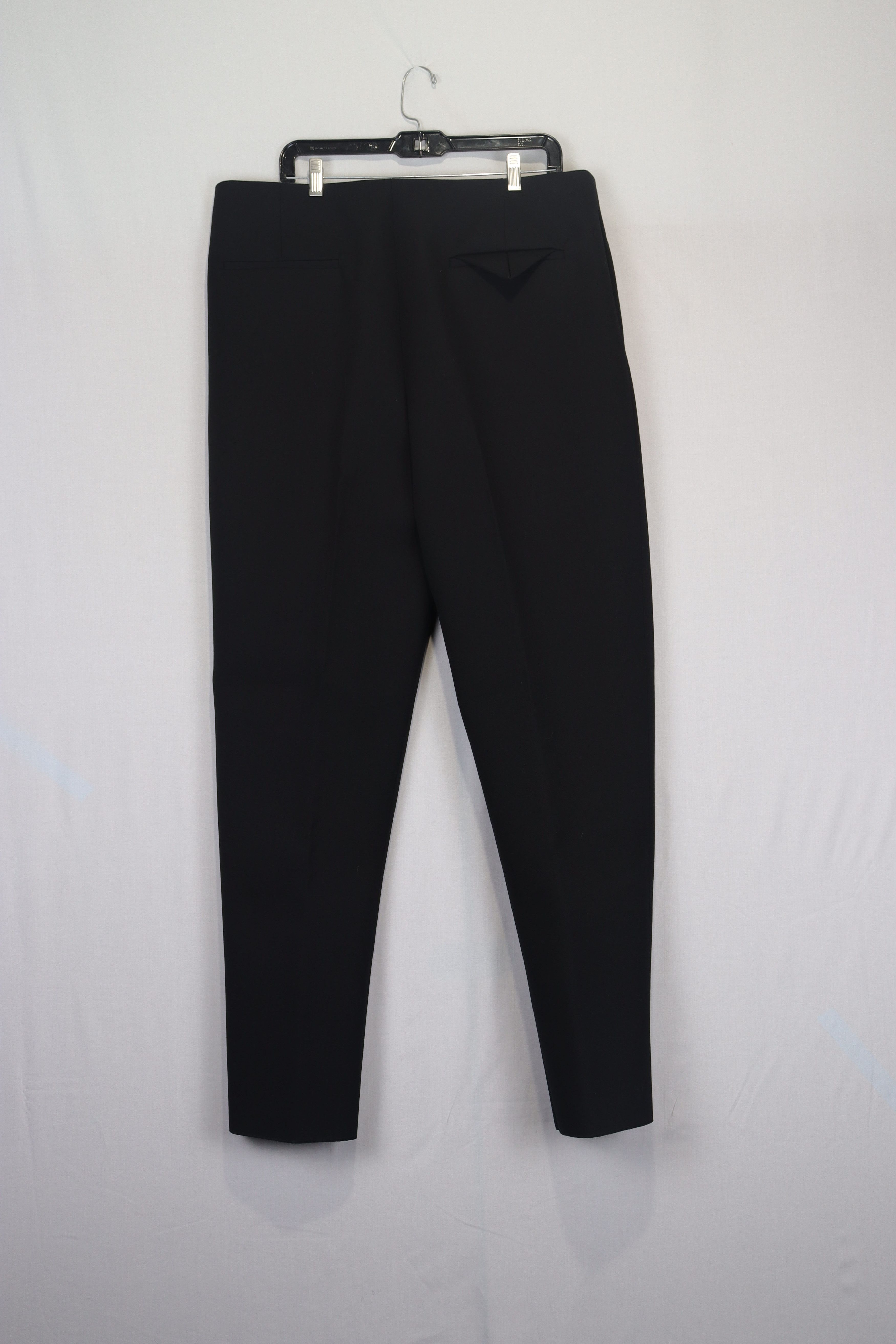 o1rshd11223 Double Compact Wool Logo Pocket Trouser in Black