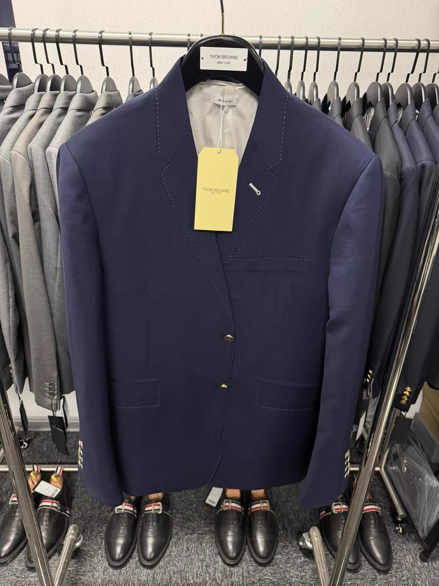 Thom Browne Thom Browne Men's Navy Gold Button Suit Size4 Rare Size US XL / EU 56 / 4 - 1 Thumbnail