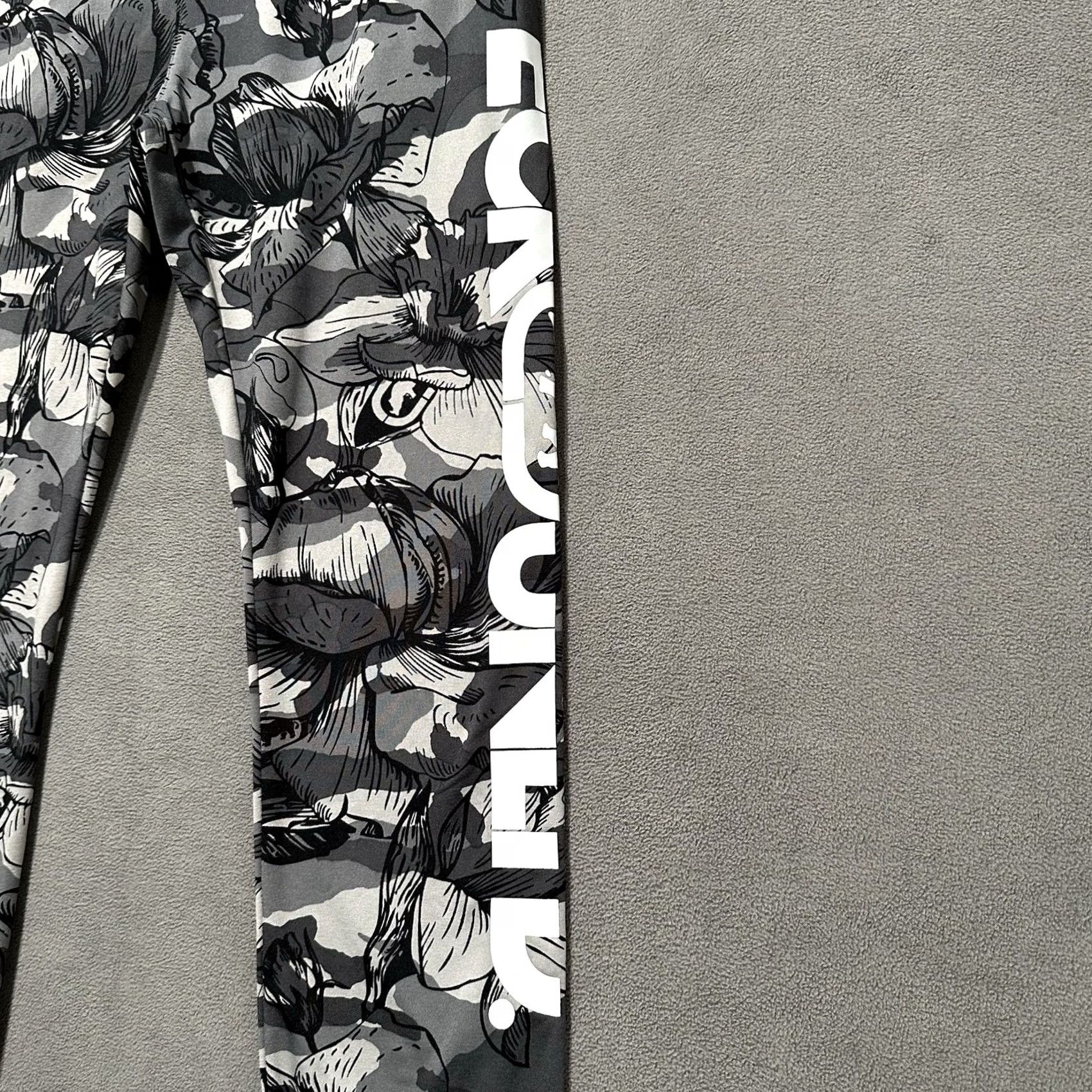 Ecko Unltd. Ecko Unltd. Pants Mens Medium Gray Floral Camouflage Jogger Sweatpants GUC Size US 31 - 7 Thumbnail
