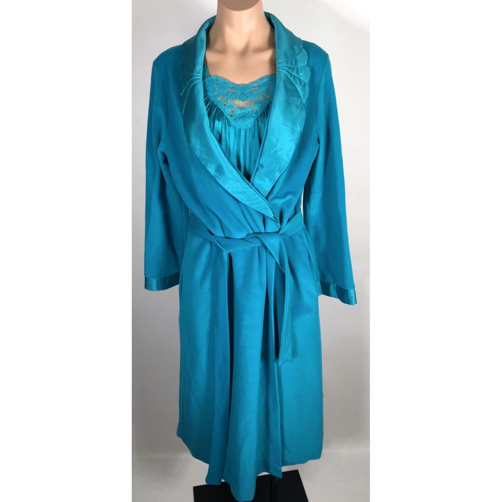 Vintage VINTAGE Lorraine Nightgown Robe Set Blue Nylon L Adults Women Size ONE SIZE - 5 Thumbnail