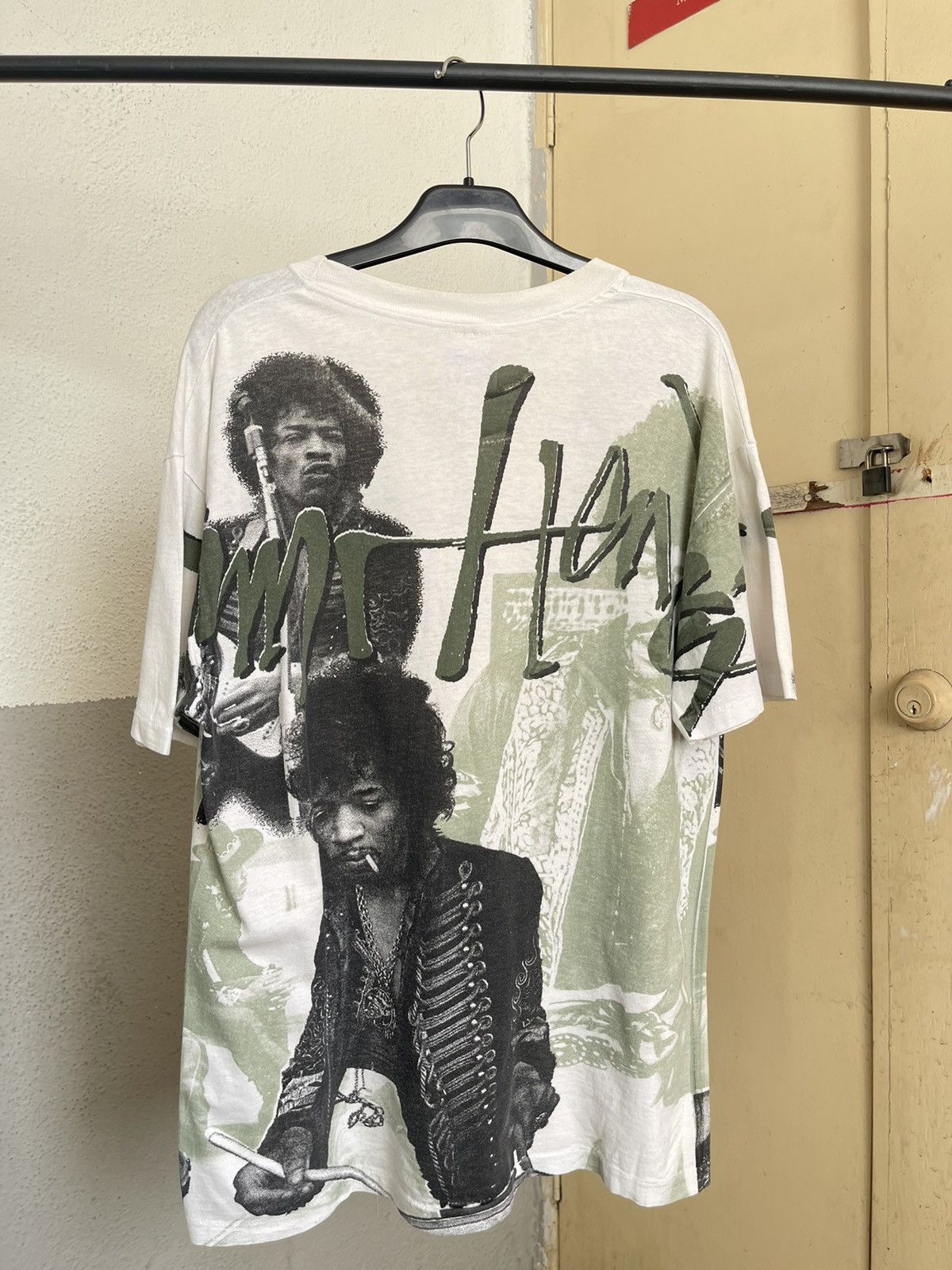 Vintage Vintage 1994 Jimi Hendrix All Over Print T Shirt Size US L / EU 52-54 / 3 - 2 Thumbnail