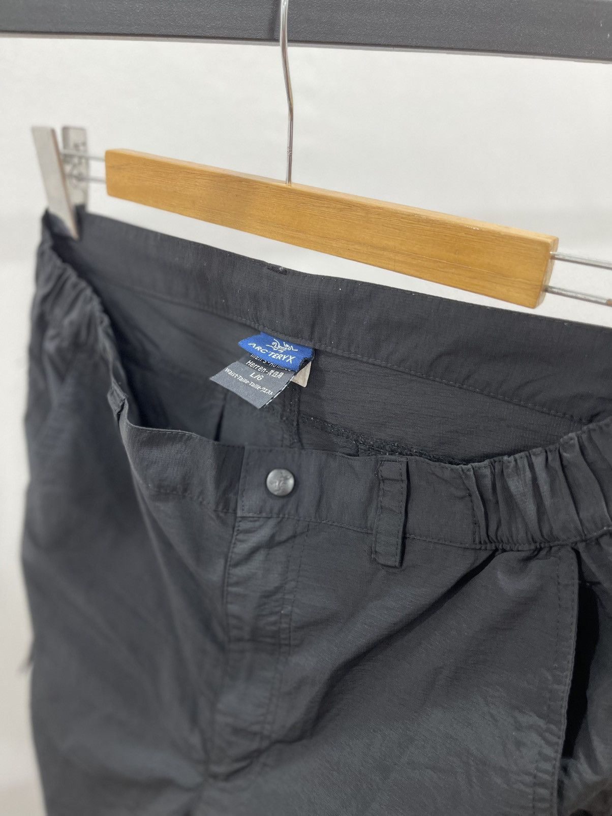 Arc'teryx Arcteryx Cargo Black Hiking Pants Size US 33 - 3 Thumbnail