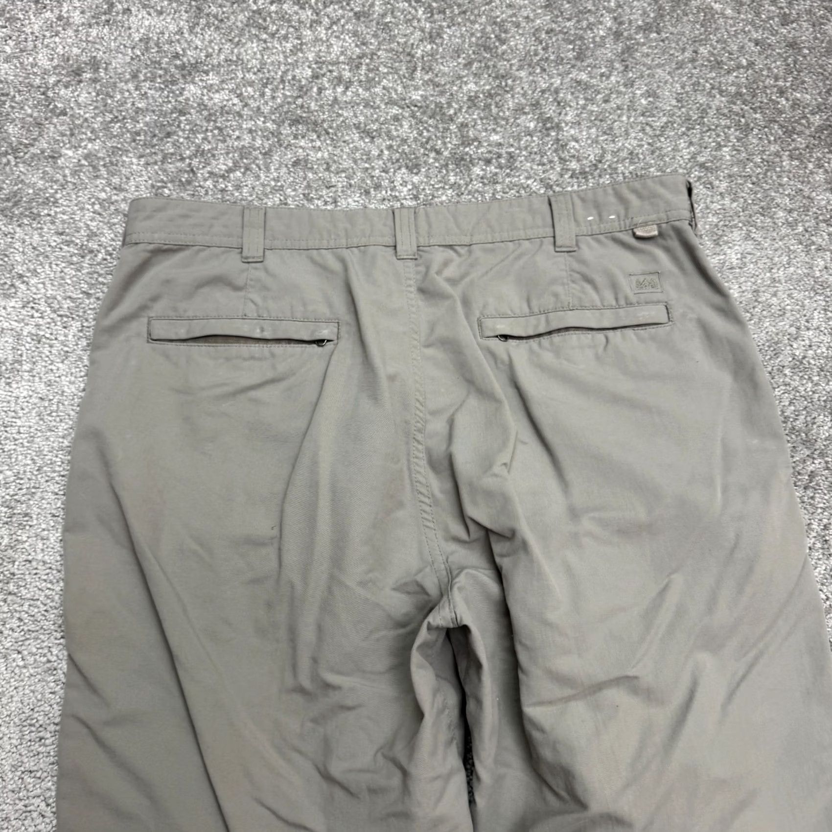 Vintage REI Co-Op Hiking Outdoor Cargo Pants Mens 34x32 Gray Nylon Straight Leg Trail Cargo Pocket Size US 33 - 3 Thumbnail