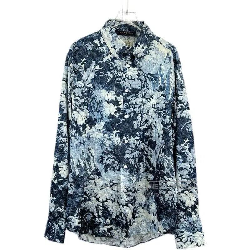 Louis Vuitton Louis Vuitton Blue Cotton Women's Shirt . Size L / US 10 / IT 46 - 1 Thumbnail