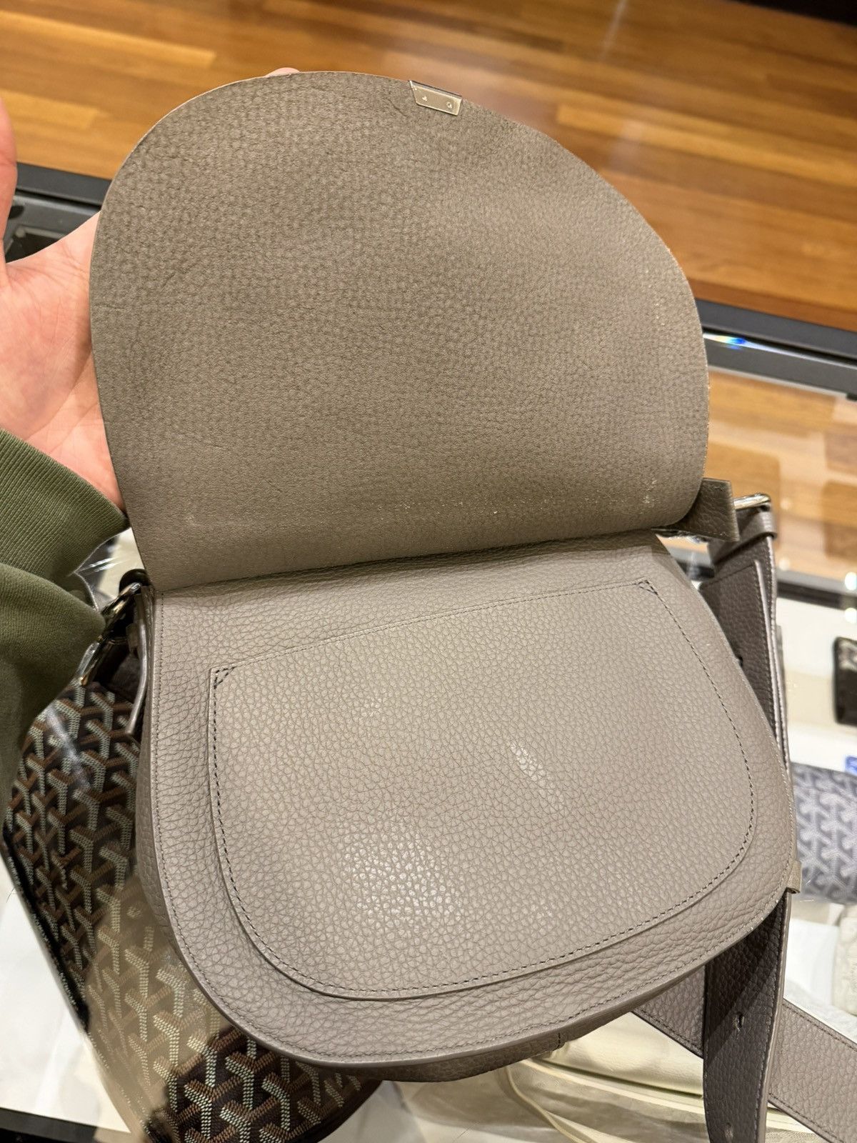 Allsaints Allsaints Captain Lea Grey Pebbled Leather Saddle Bag Size ONE SIZE - 4 Thumbnail