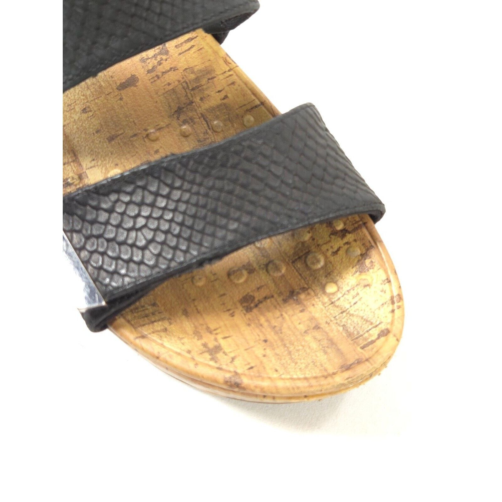 Vionic Vionic Pepper Snakeskin Cork Wedge Sandal Women Size 9 Black Size US 9 / IT 39 - 7 Thumbnail