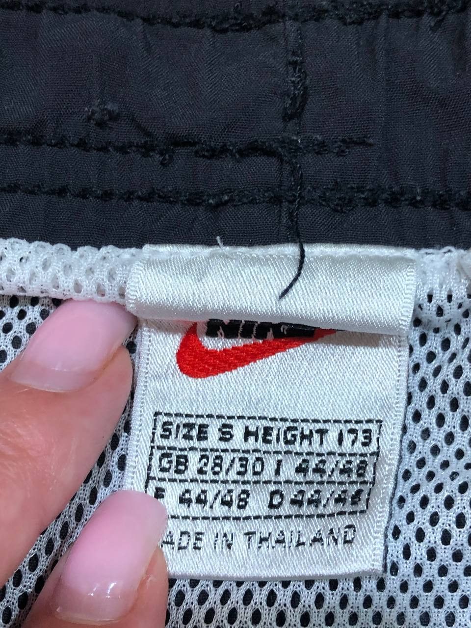 Nike streetwear big logo NIKE shorts black Vintage crazy Y2K Size US 30 / EU 46 - 2 Thumbnail