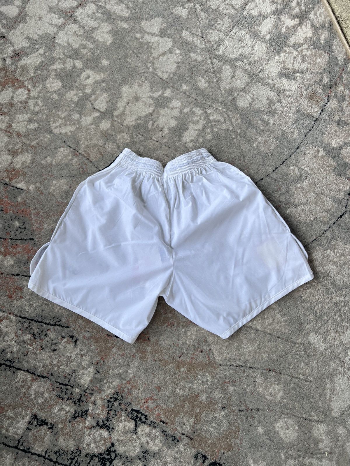 Adidas × Vintage Vintage Adidas F.C. Bayern Shorts Made In England Size US 36 / EU 52 - 4 Thumbnail