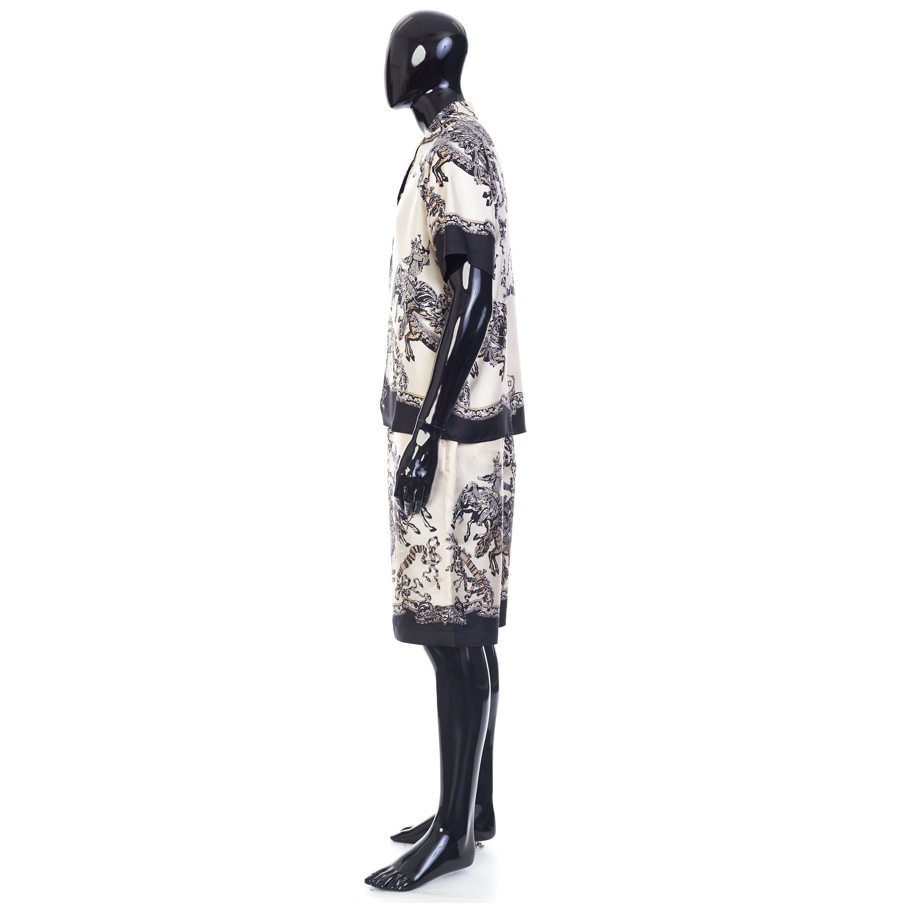 Gucci Bowling Shirt In Ivory And Black Printed Silk Size US M / EU 48-50 / 2 - 3 Thumbnail