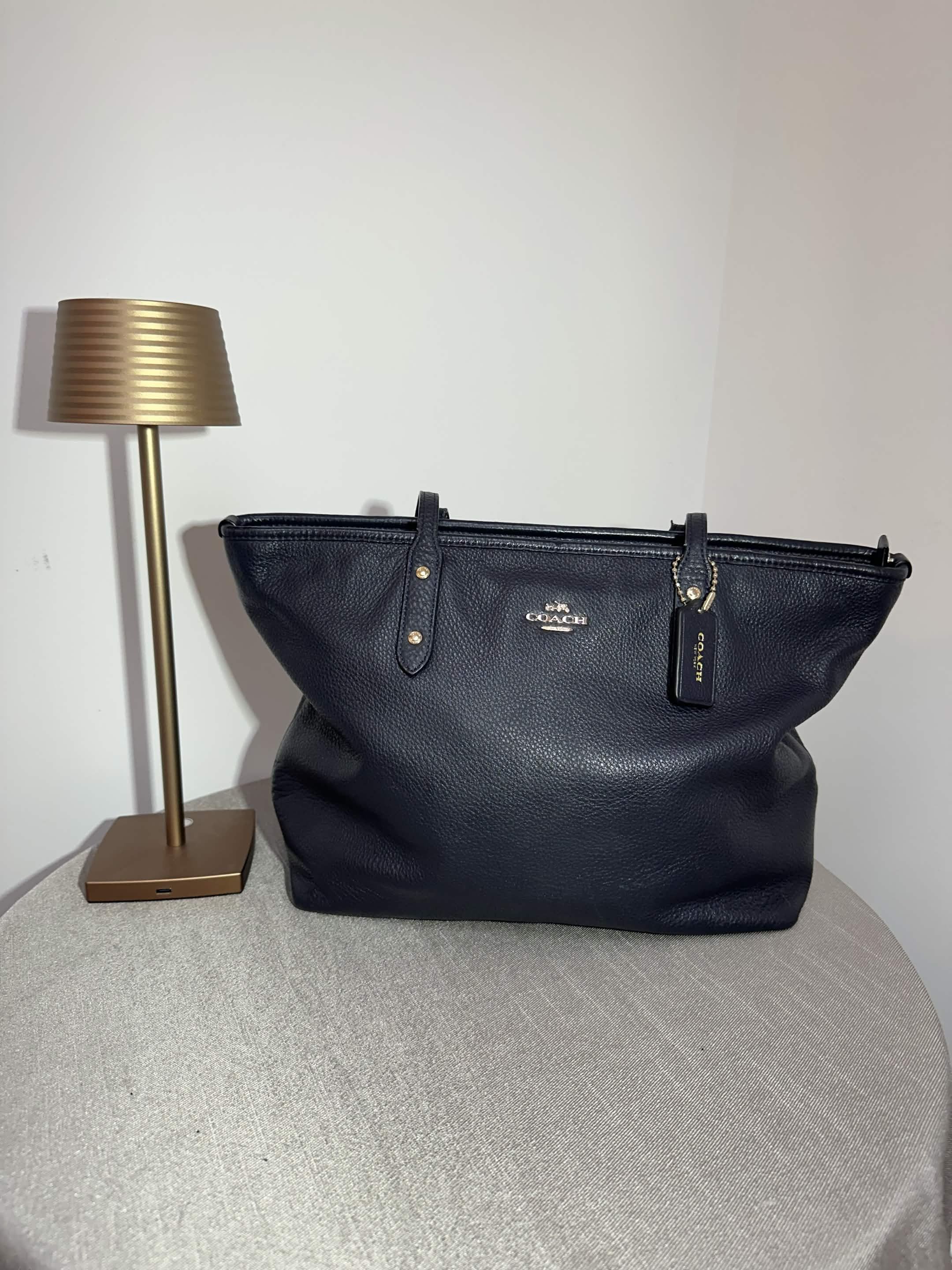 Coach Coach Classic Outlet Blue Tote (Signature Style) Size ONE SIZE - 1 Thumbnail