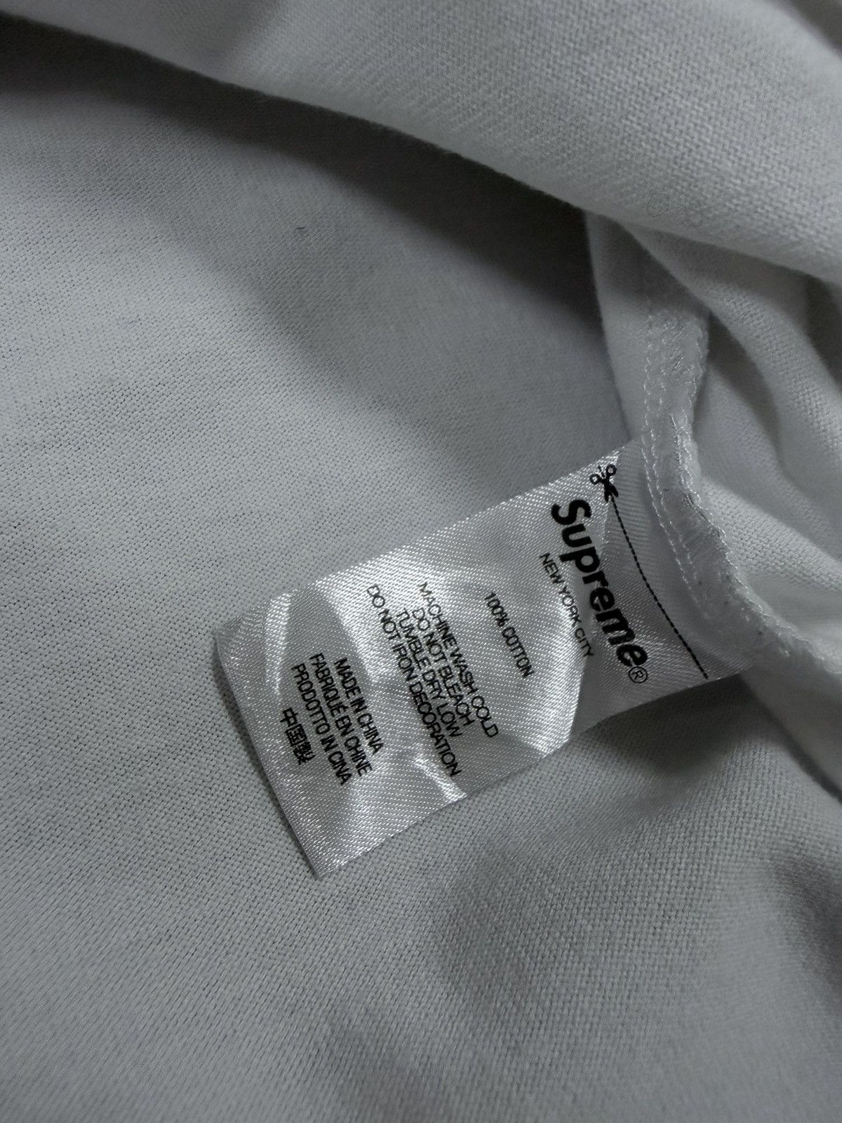 Supreme Supreme Small Box Logo White Tee Size US M / EU 48-50 / 2 - 9 Thumbnail