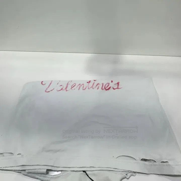Balenciaga Balenciaga Valentine's Day Logo T-Shirt. Size US S / EU 44-46 / 1 - 4 Thumbnail