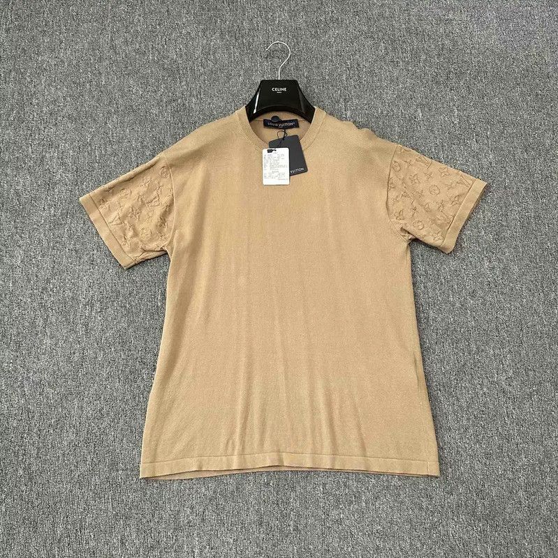 Louis Vuitton Louis Vuitton Casual Khaki Cotton Logo T-Shirt 0089 Size US S / EU 44-46 / 1 - 1 Thumbnail