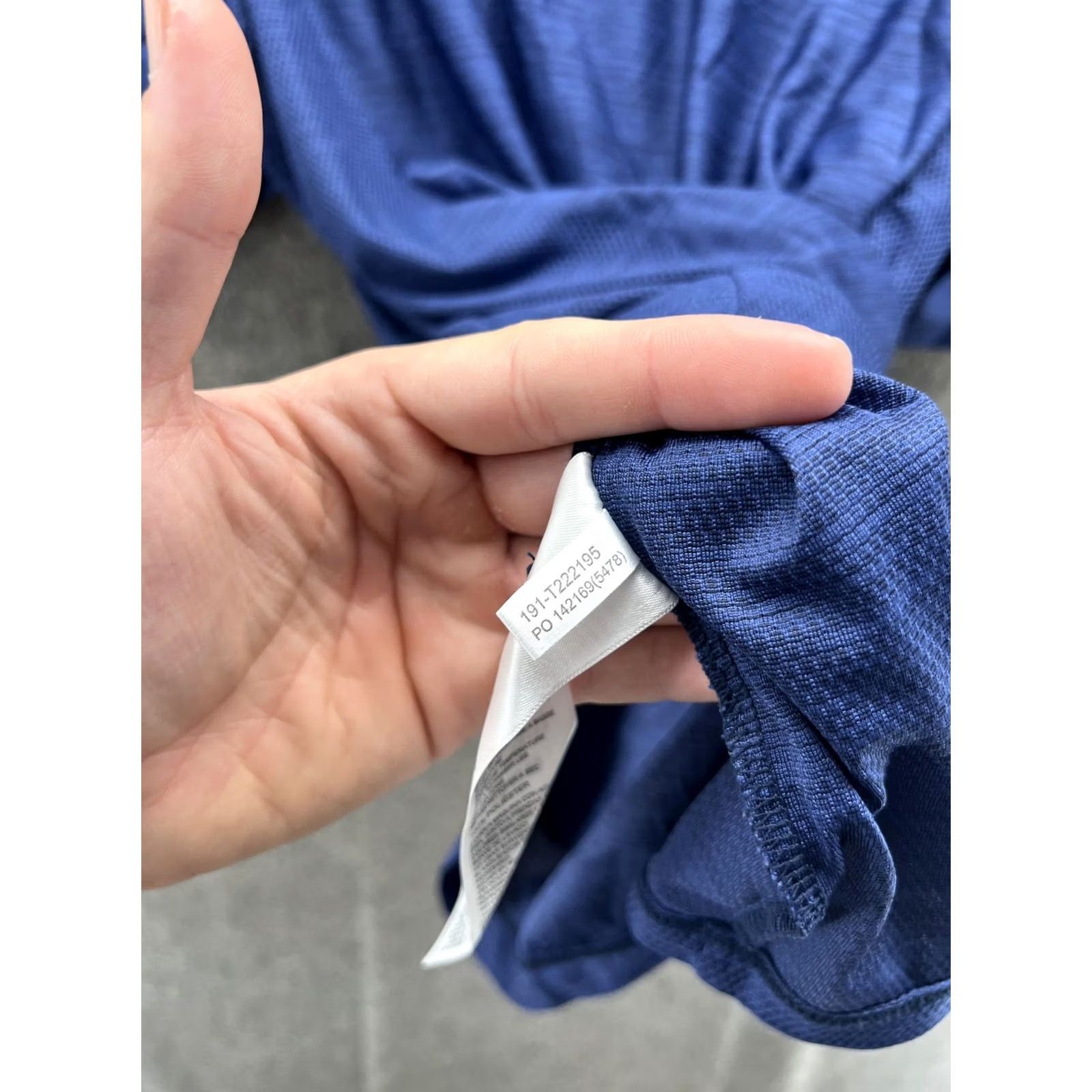 Tommy Bahama Tommy Bahama IslandZone Polo Shirt Mens Large Blue Solid Marlin Logo Golf Casual Shirt Size US L / EU 52-54 / 3 - 3 Thumbnail