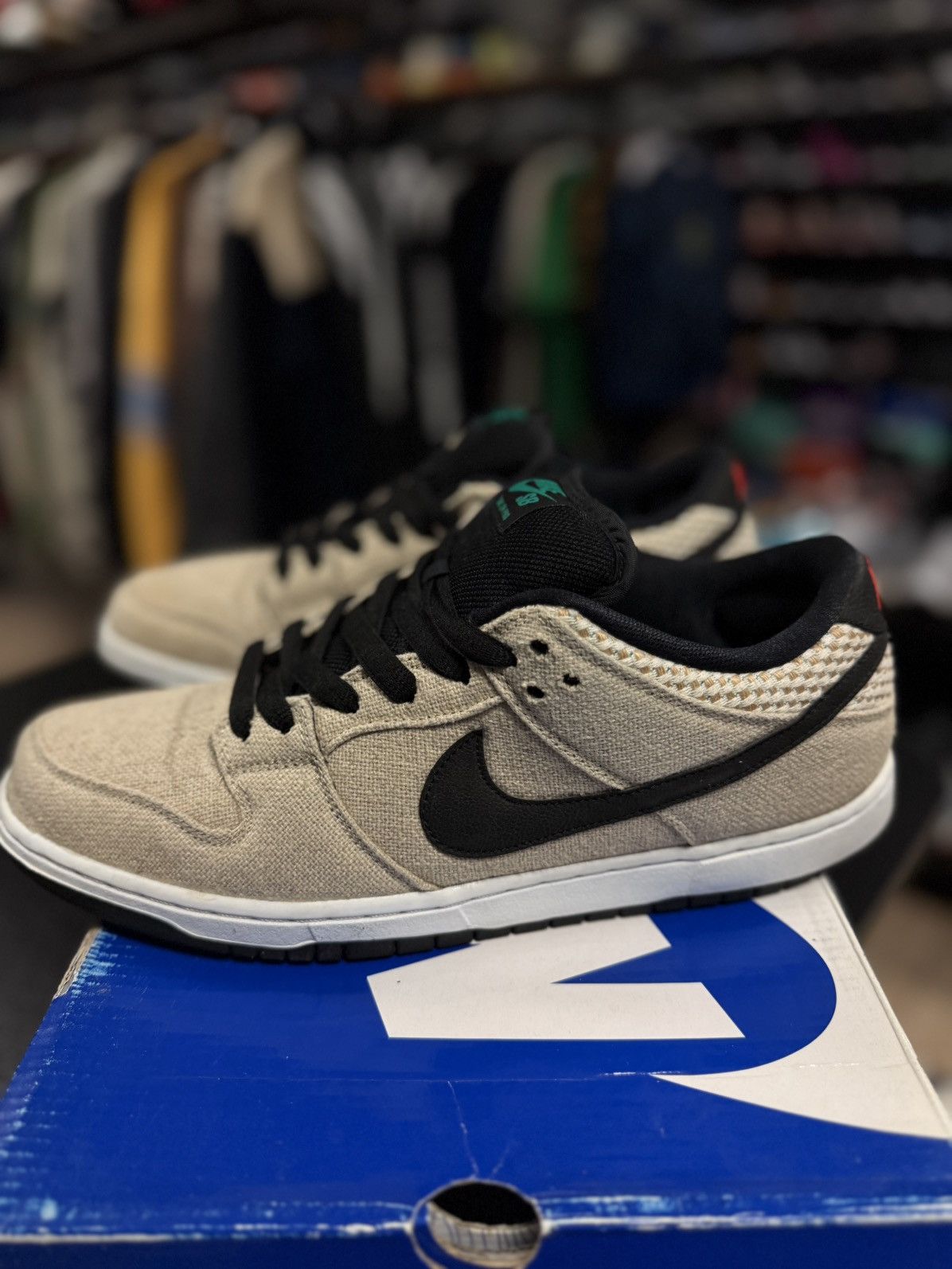 Nike Size 11 - Nike SB Dunk Low Hemp 420 (313170-206) 2016 Size US 11 / EU 44 - 5 Thumbnail
